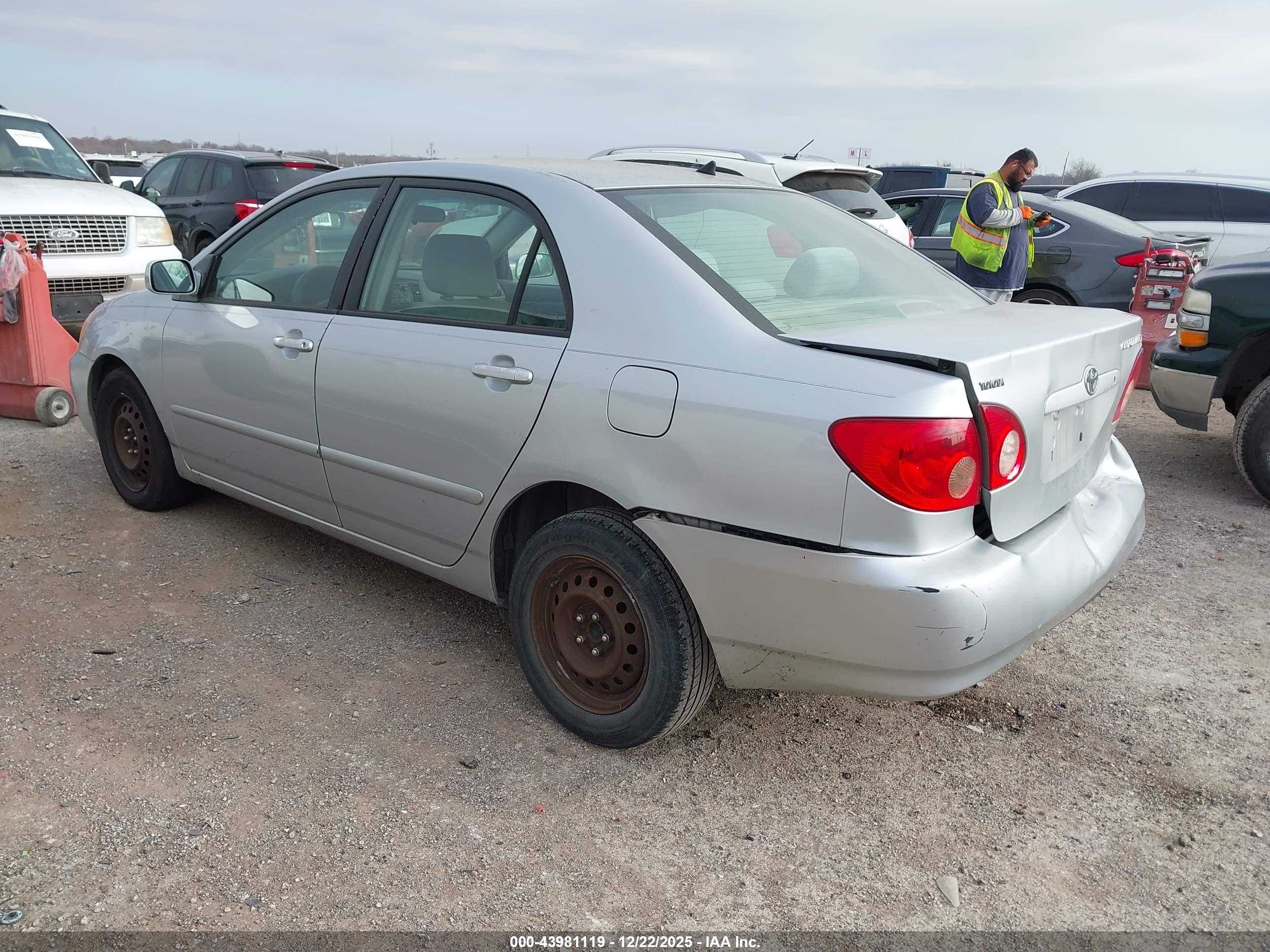 TOYOTA COROLLA image 3