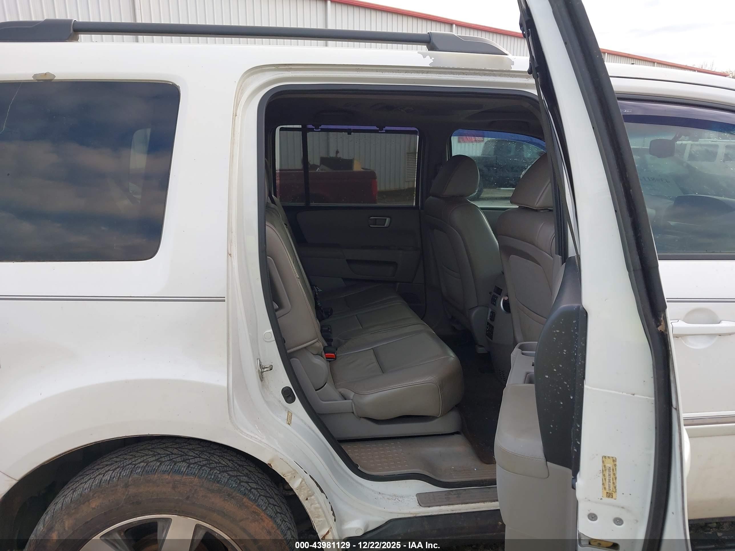 HONDA PILOT image 8