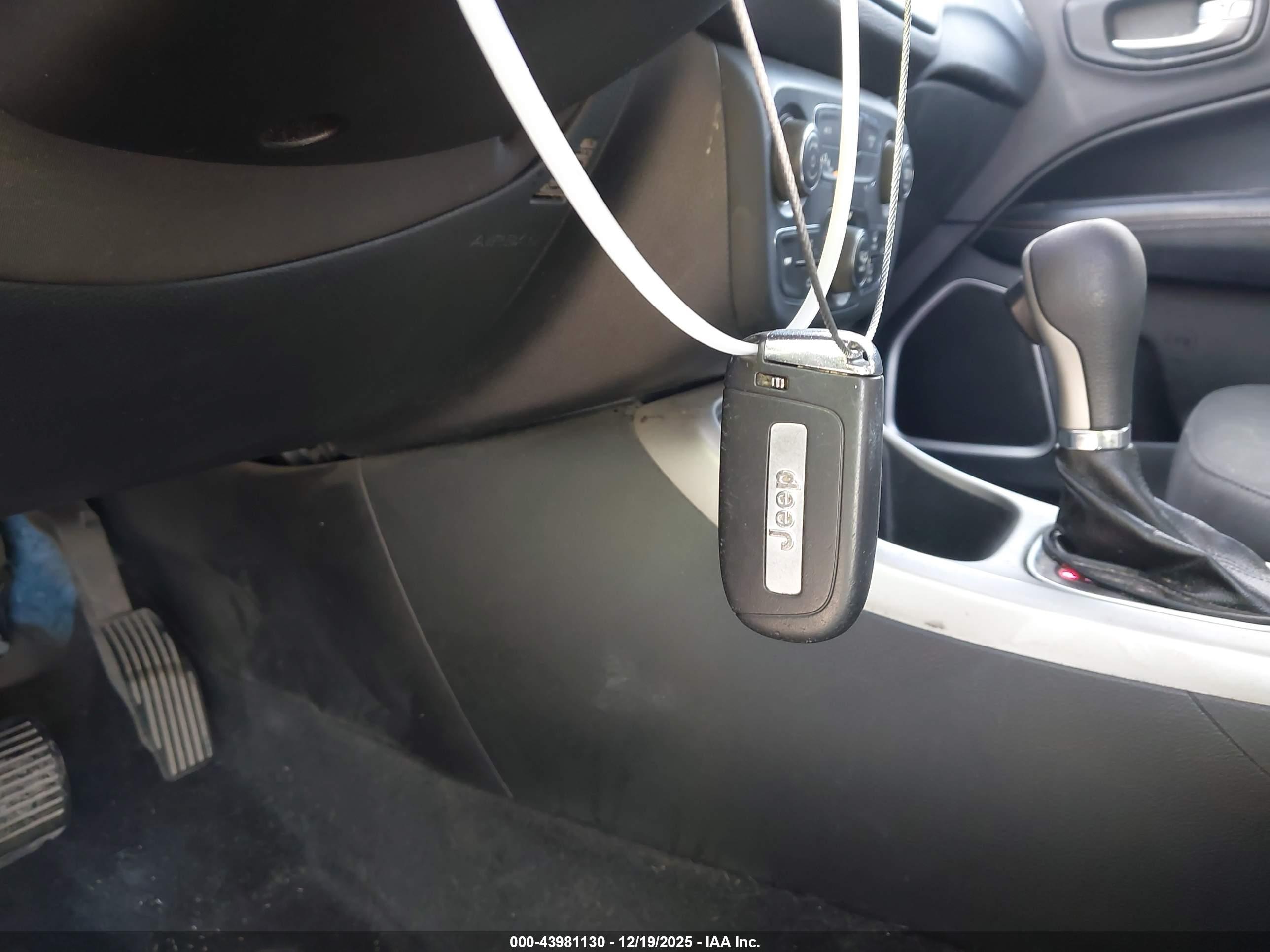 JEEP COMPASS image 11