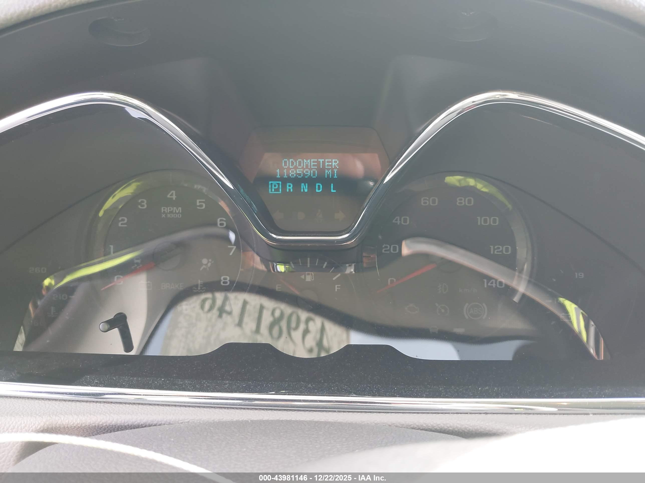CHEVROLET TRAVERSE image 7