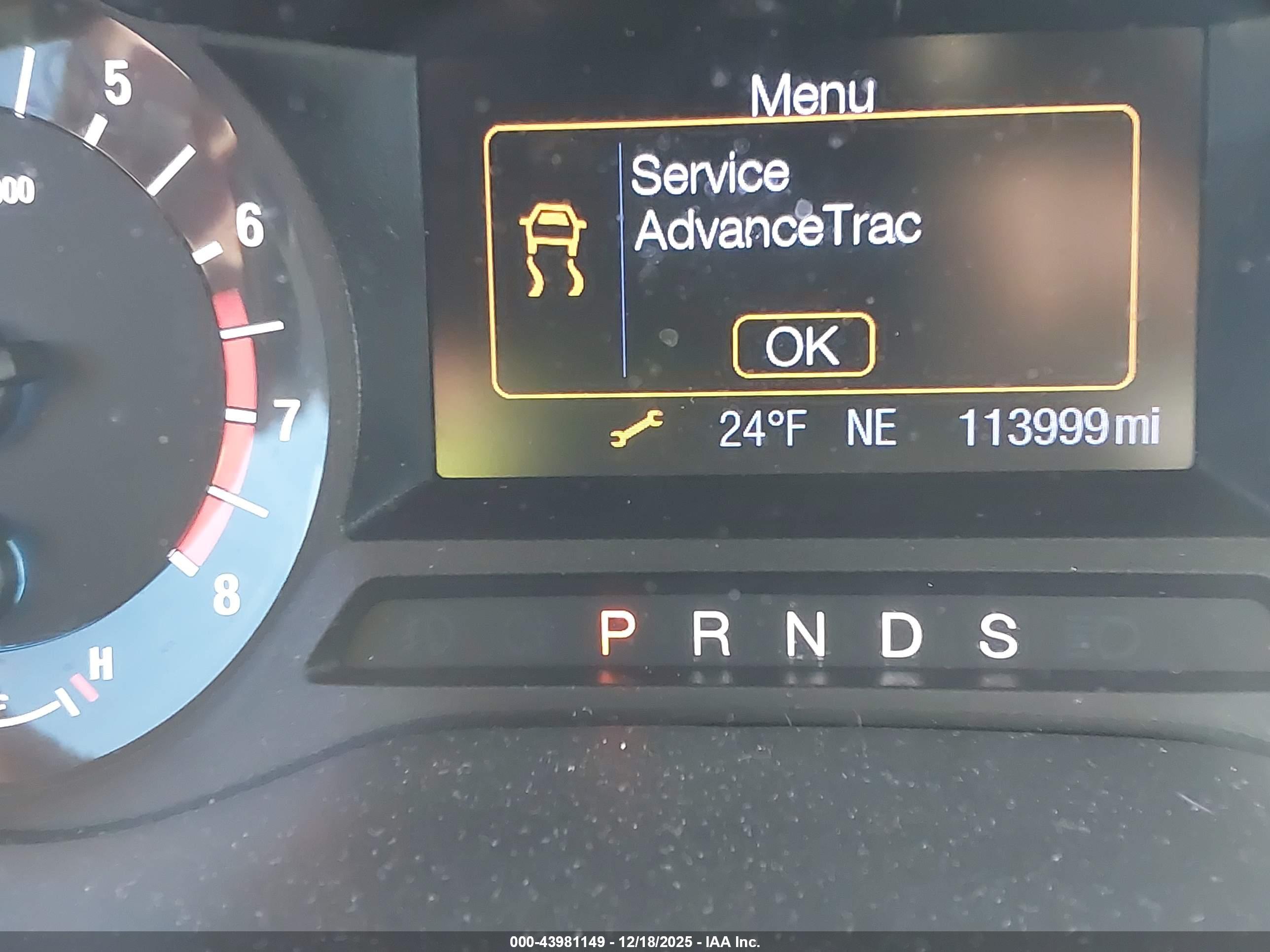 FORD FUSION image 7