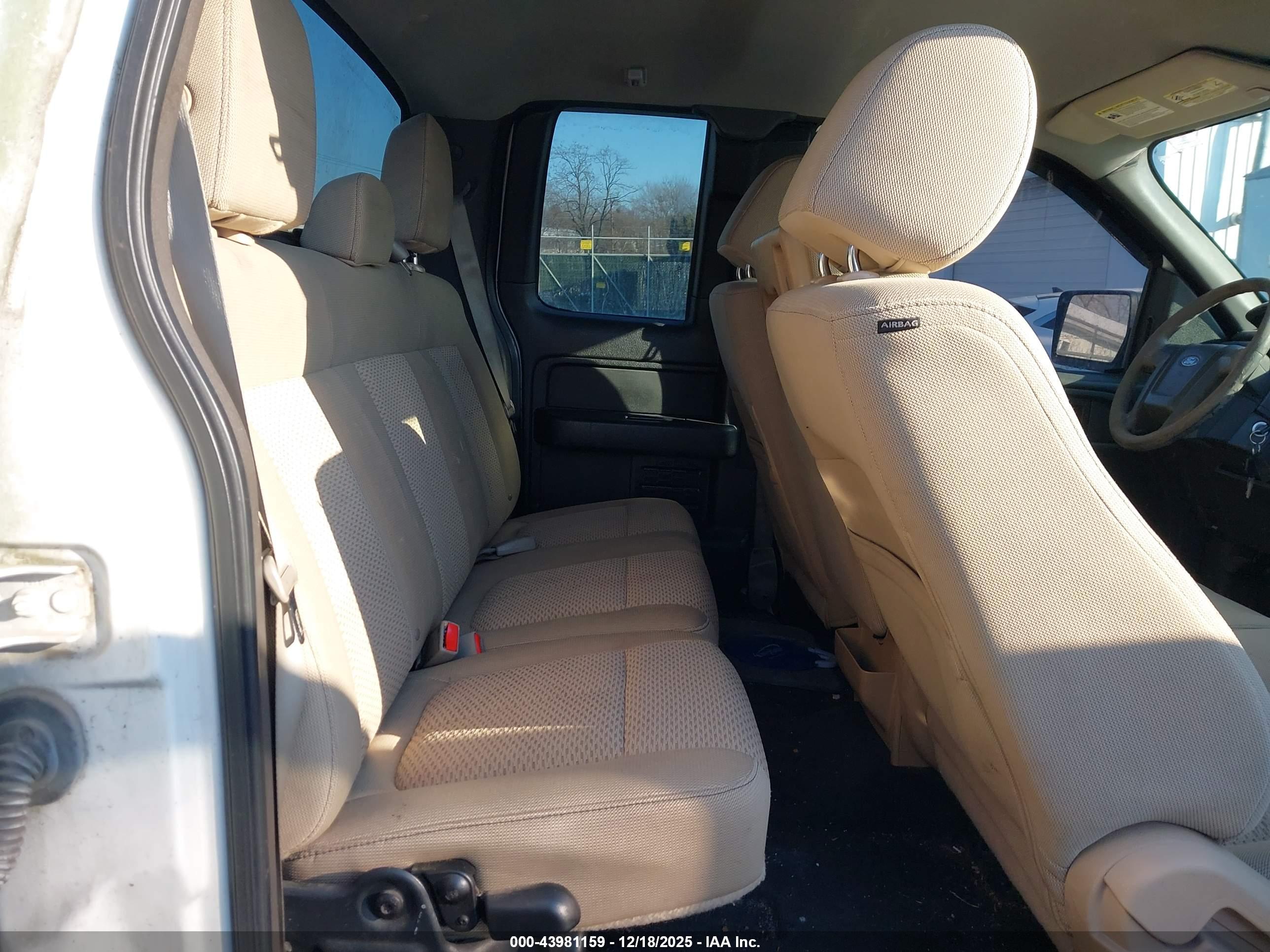 FORD F-150 image 8