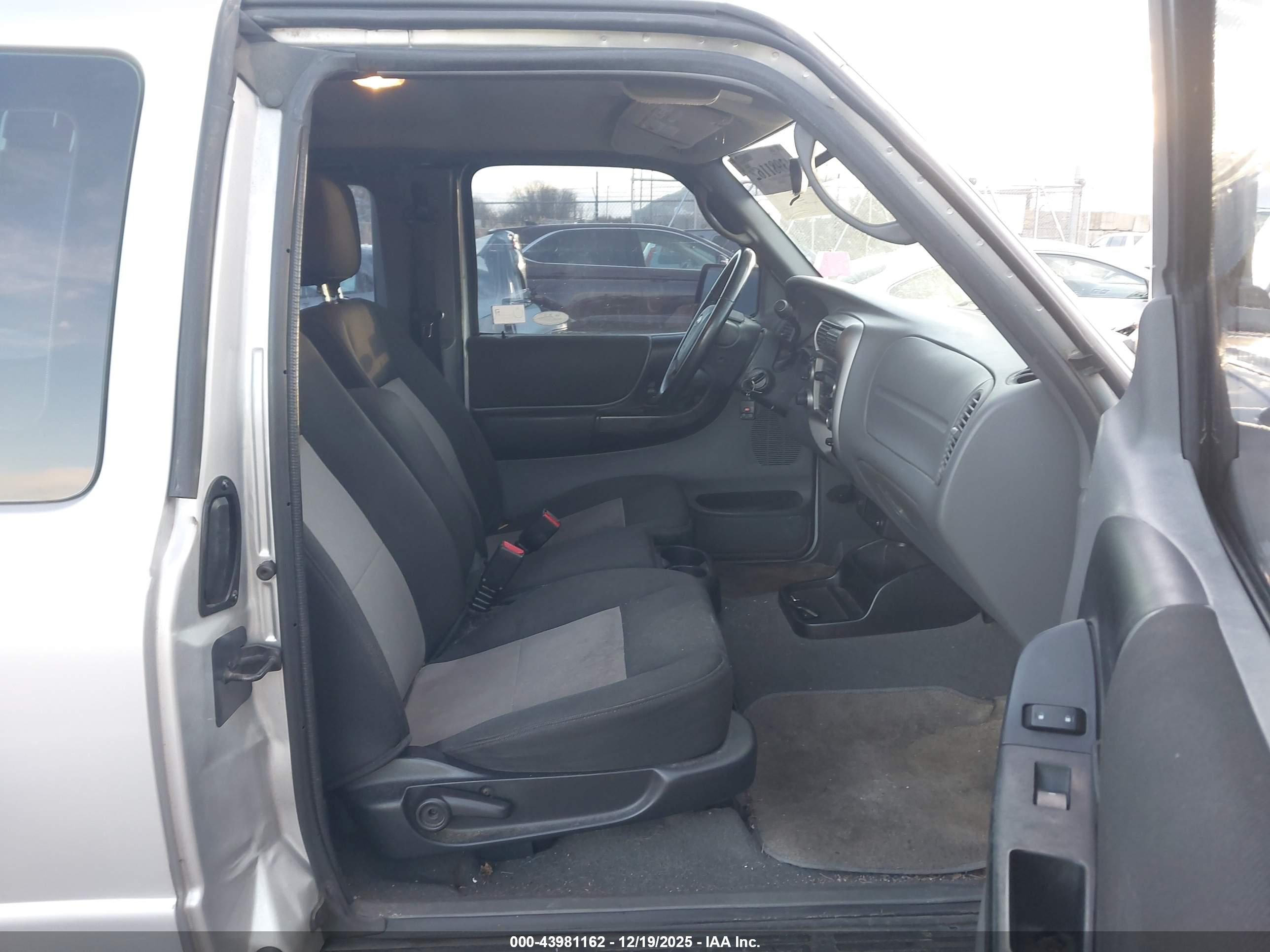 FORD RANGER image 5