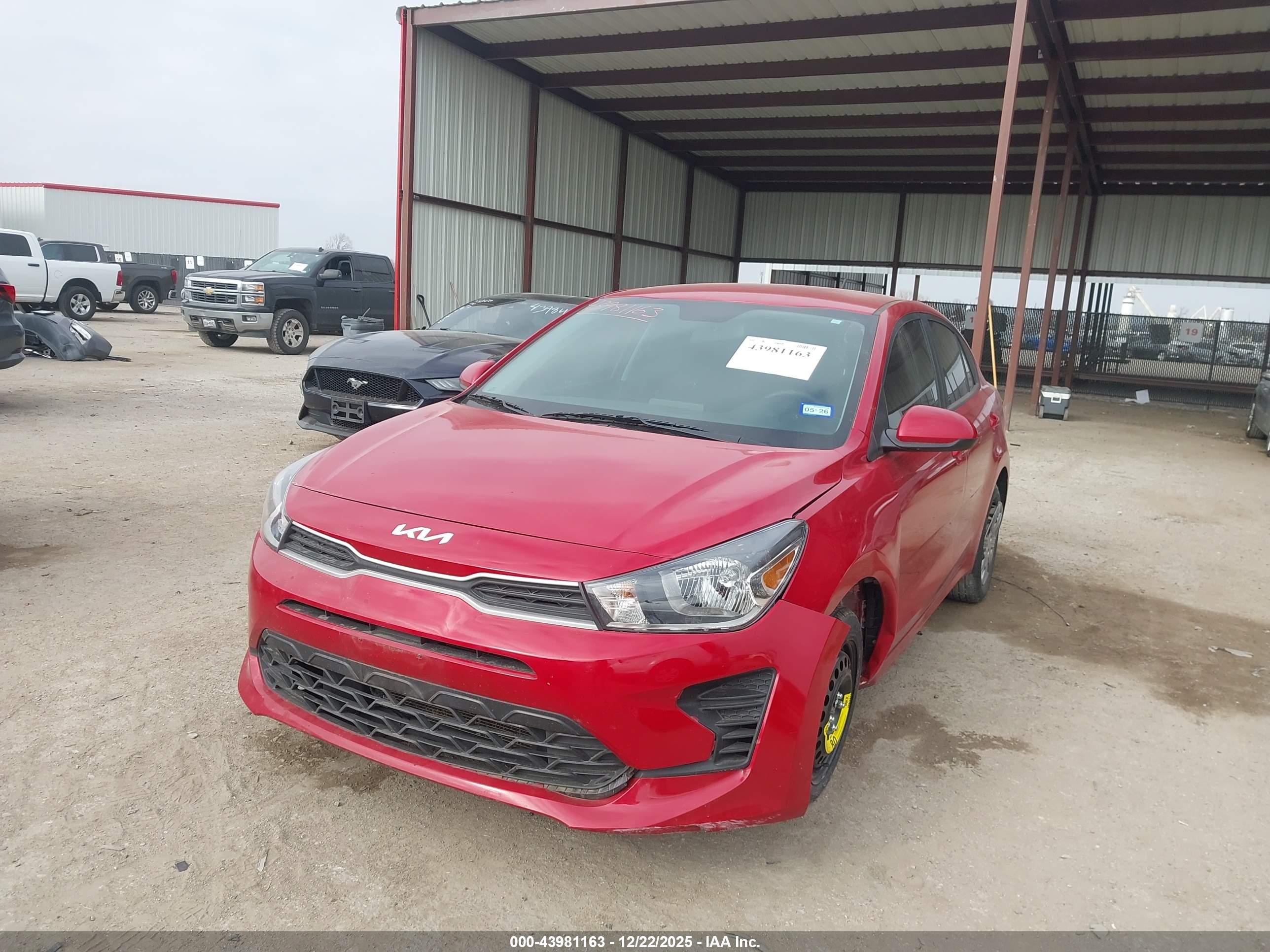 KIA RIO image 2
