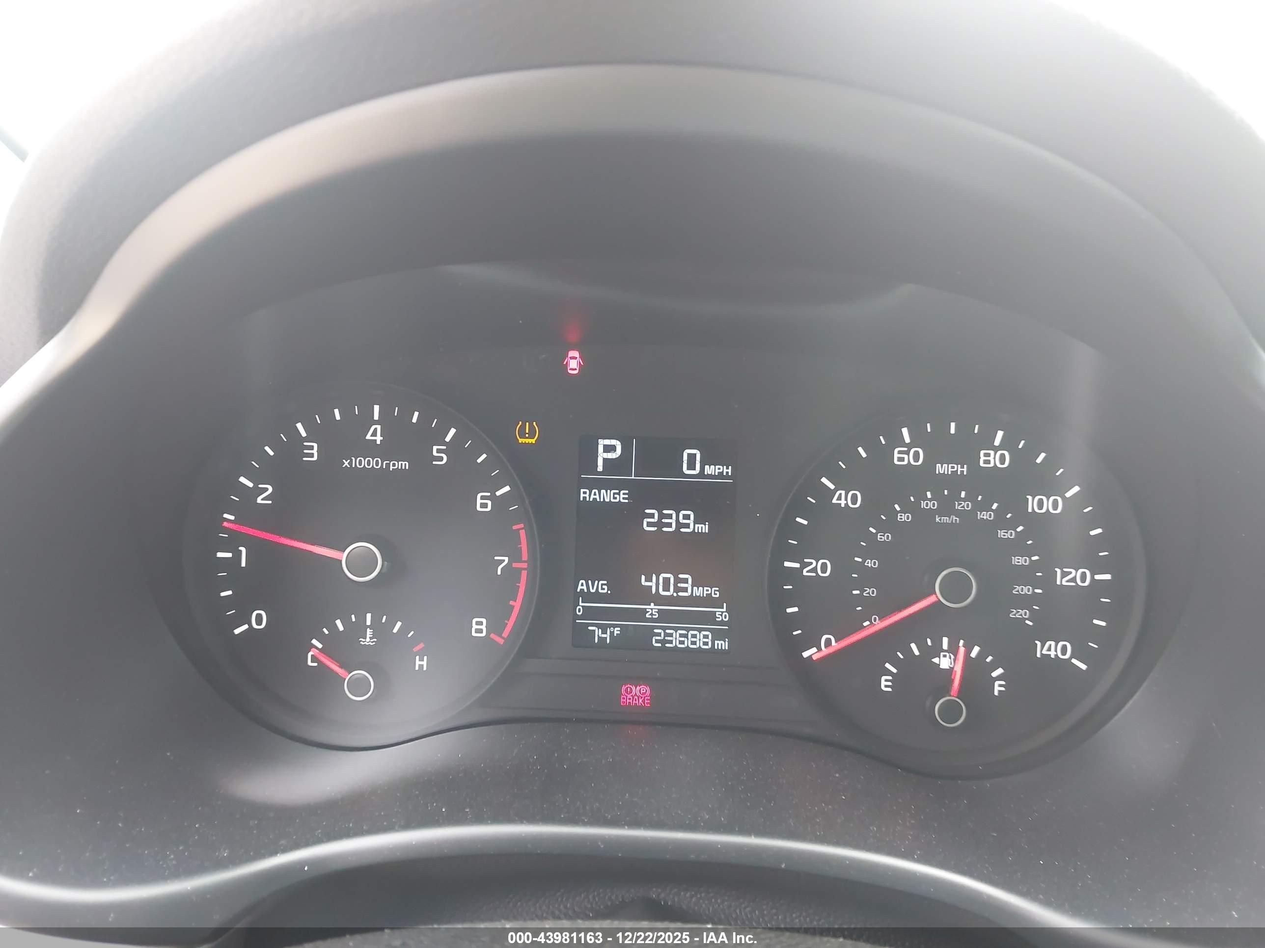 KIA RIO image 7
