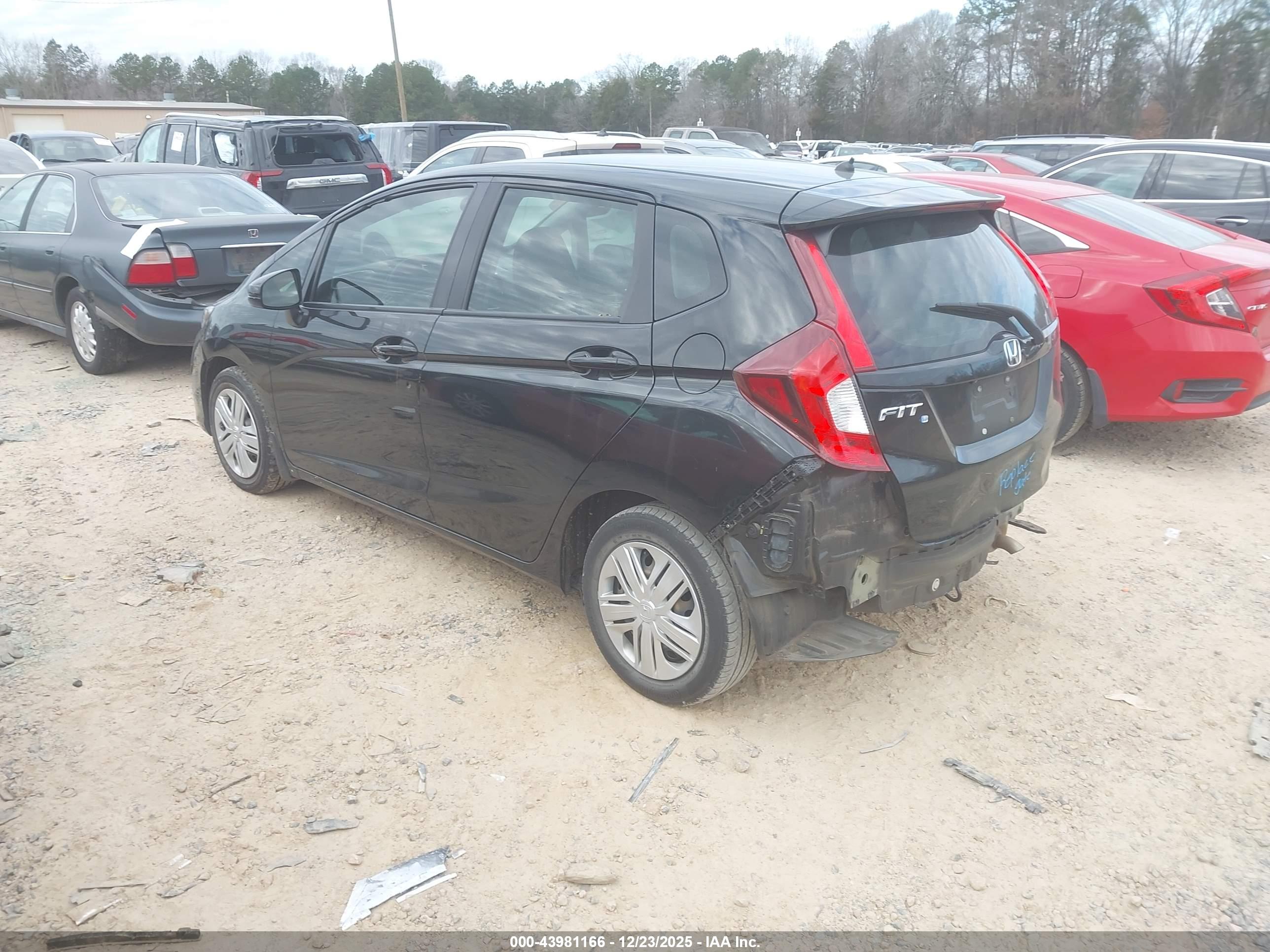 HONDA FIT image 3