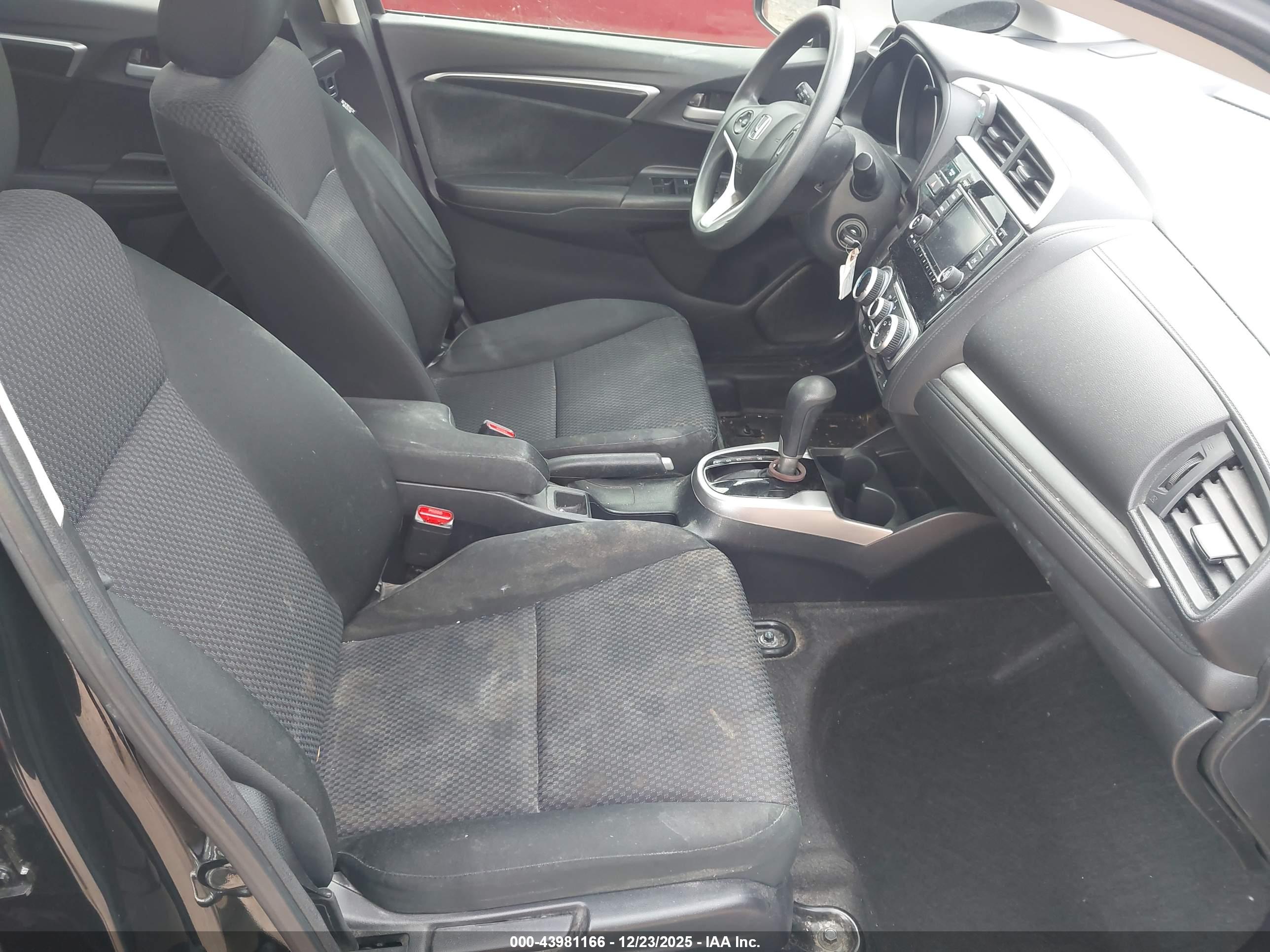 HONDA FIT image 5