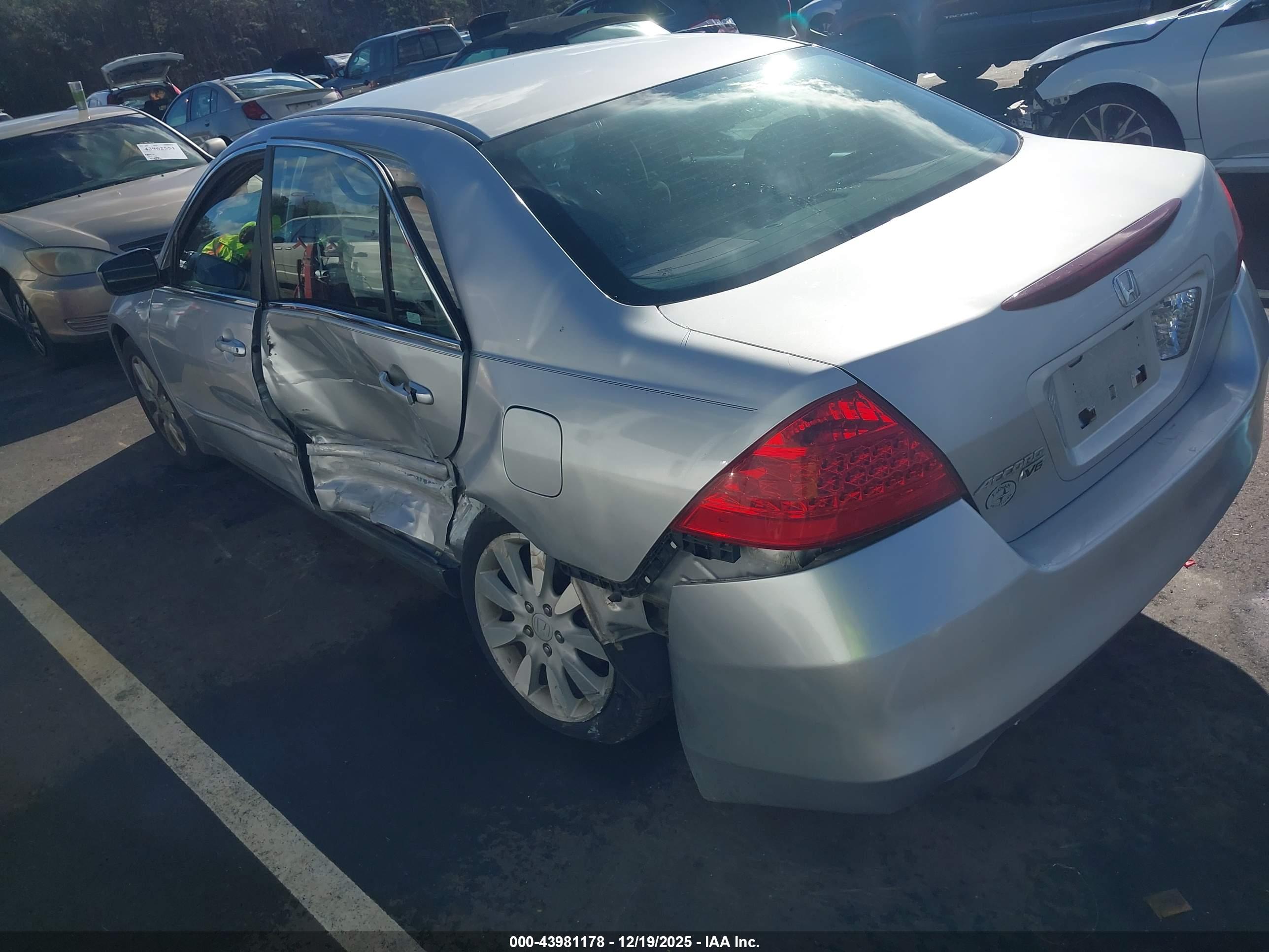 HONDA ACCORD image 3