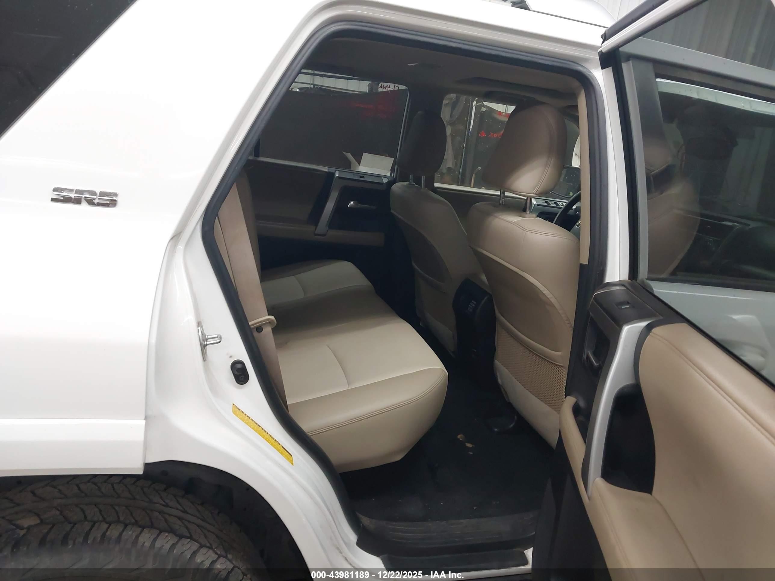 TOYOTA 4RUNNER image 8