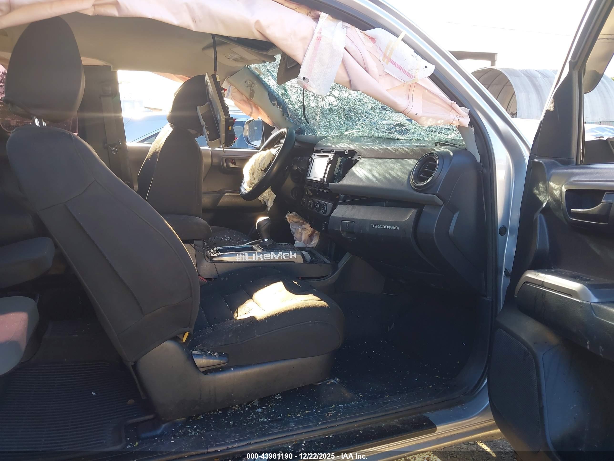 TOYOTA TACOMA image 5