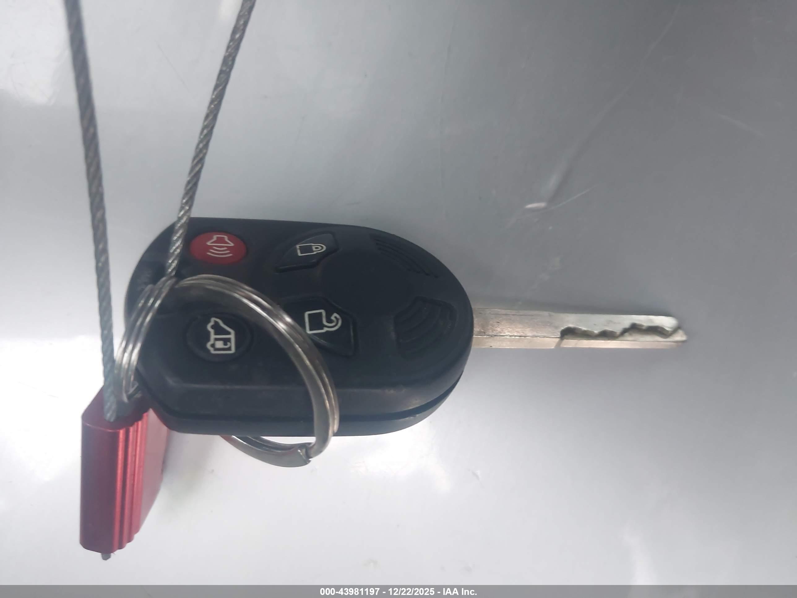 FORD TRANSIT image 11