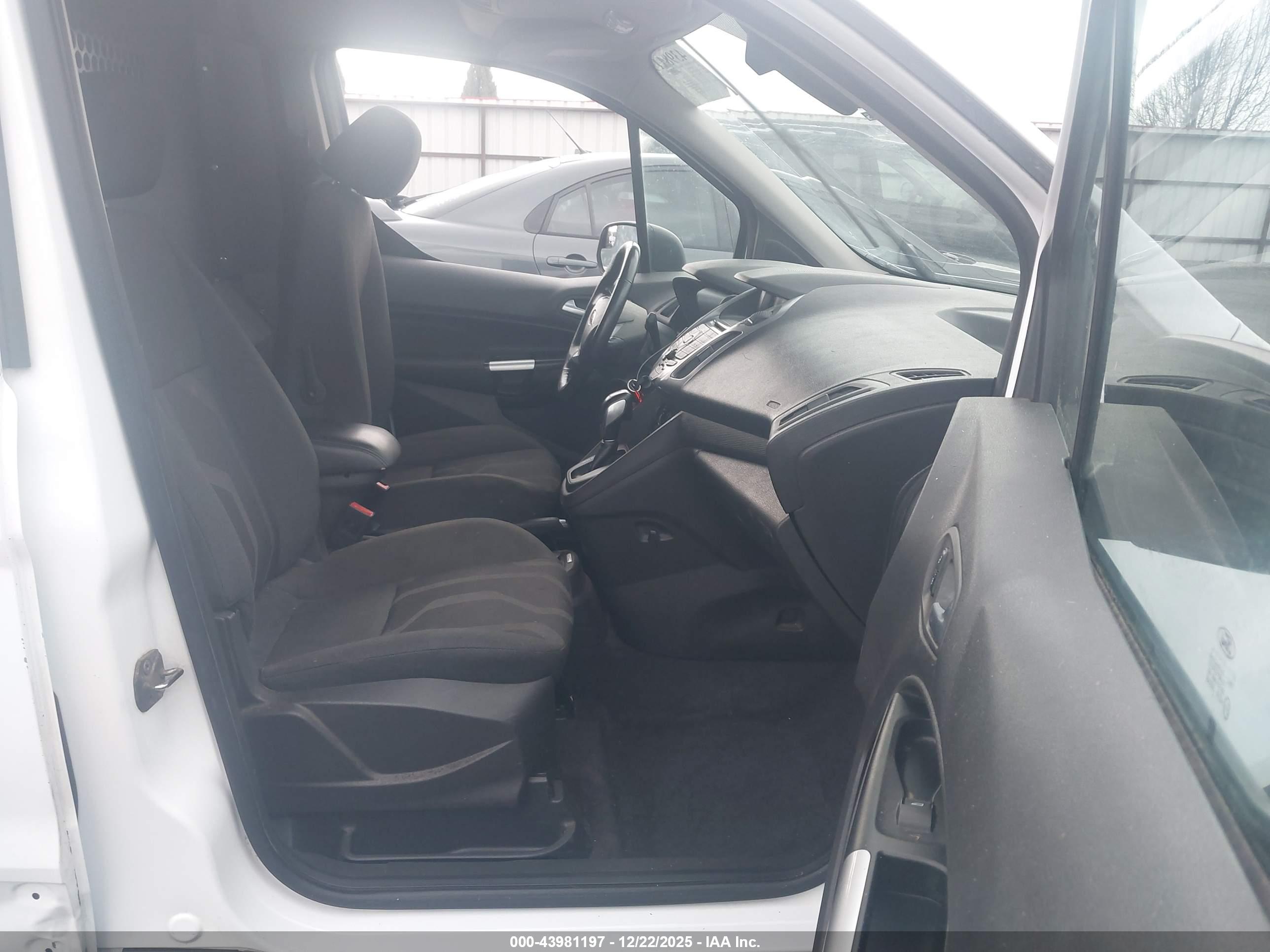 FORD TRANSIT image 5