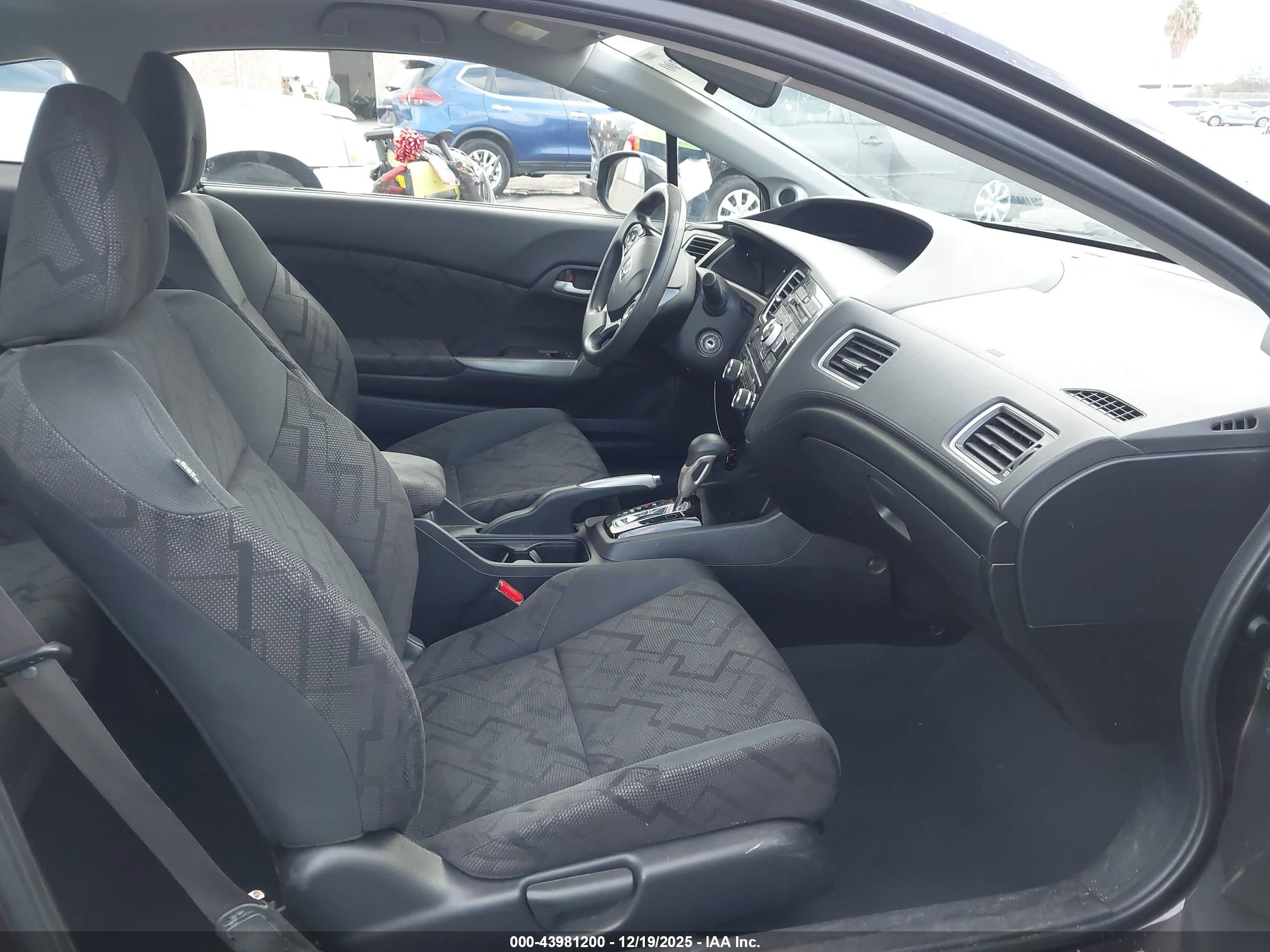 HONDA CIVIC image 5