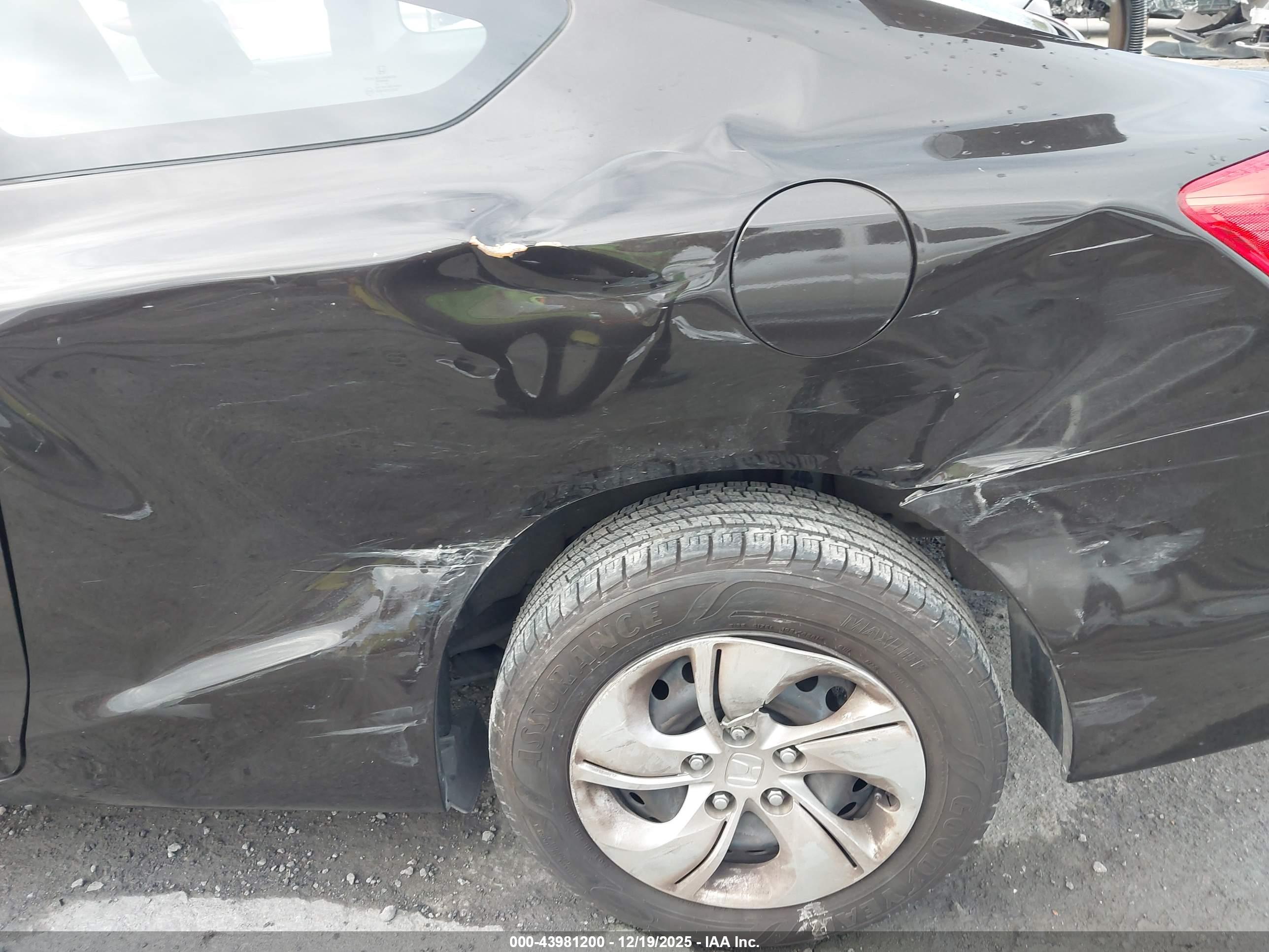 HONDA CIVIC image 6