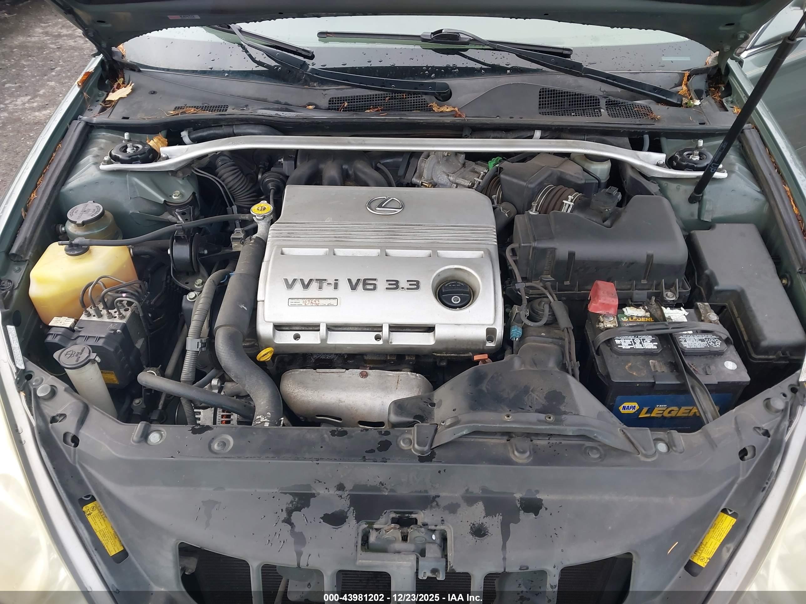LEXUS ES image 10