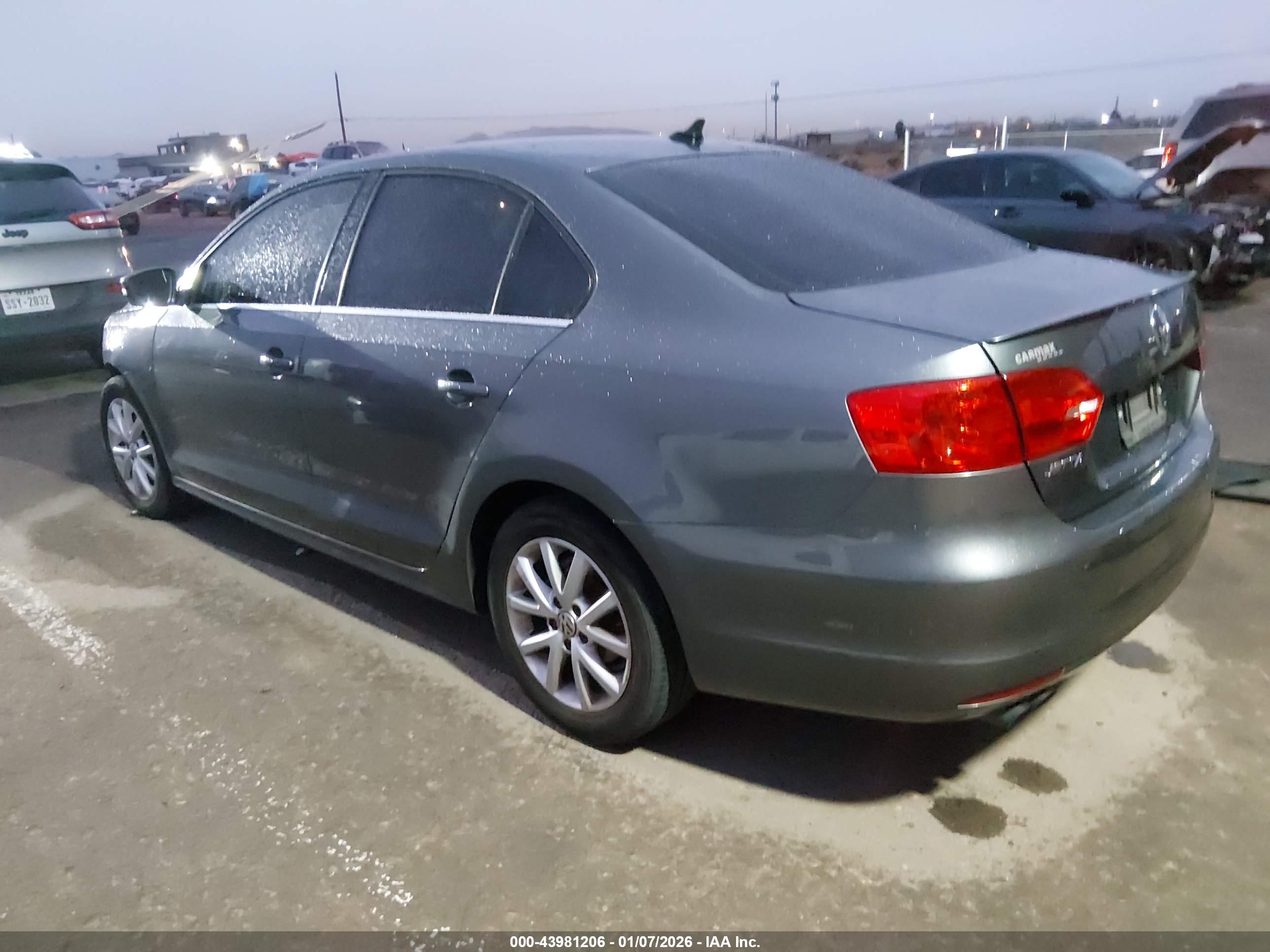 VOLKSWAGEN JETTA image 3