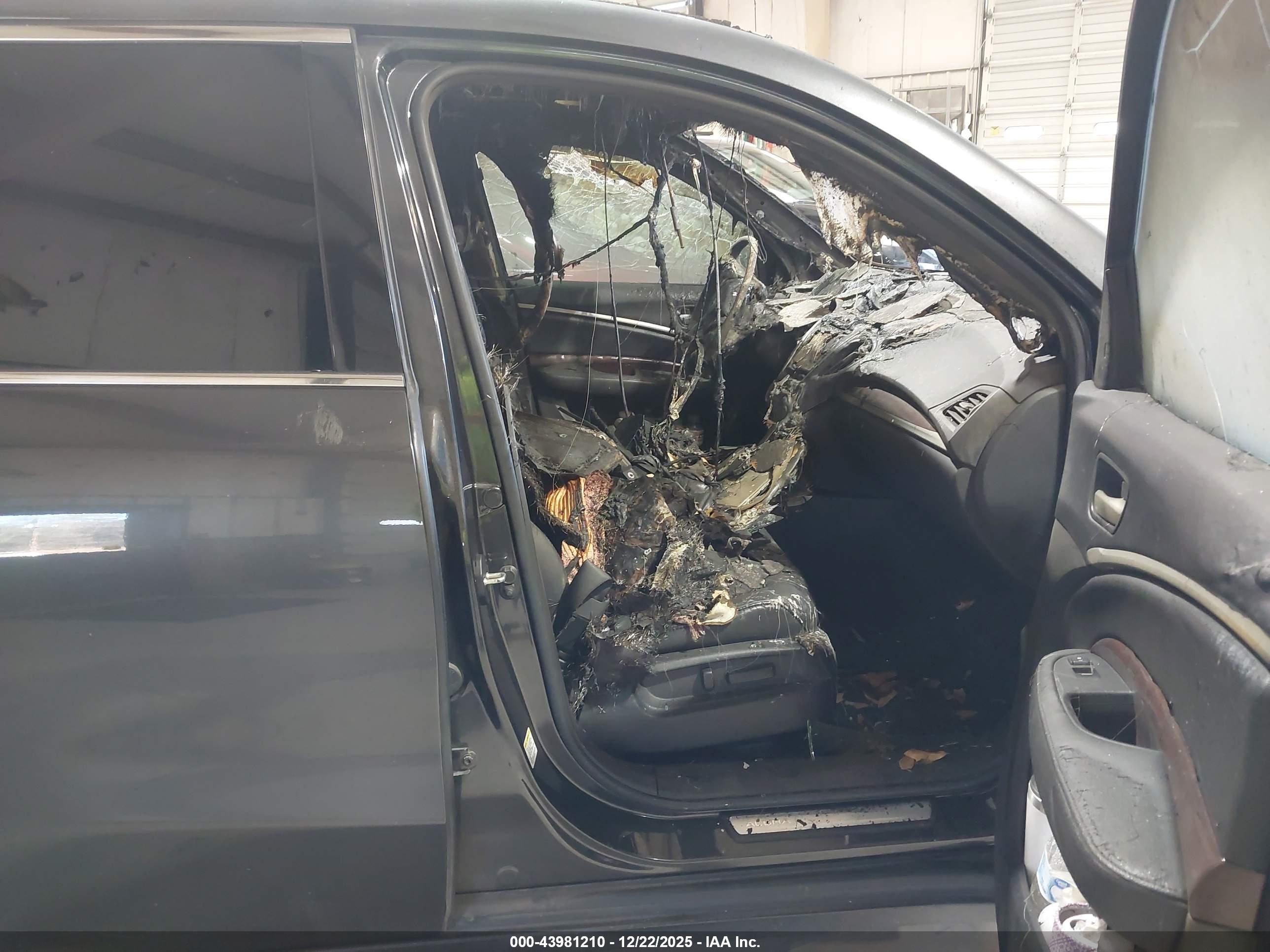 ACURA MDX image 5