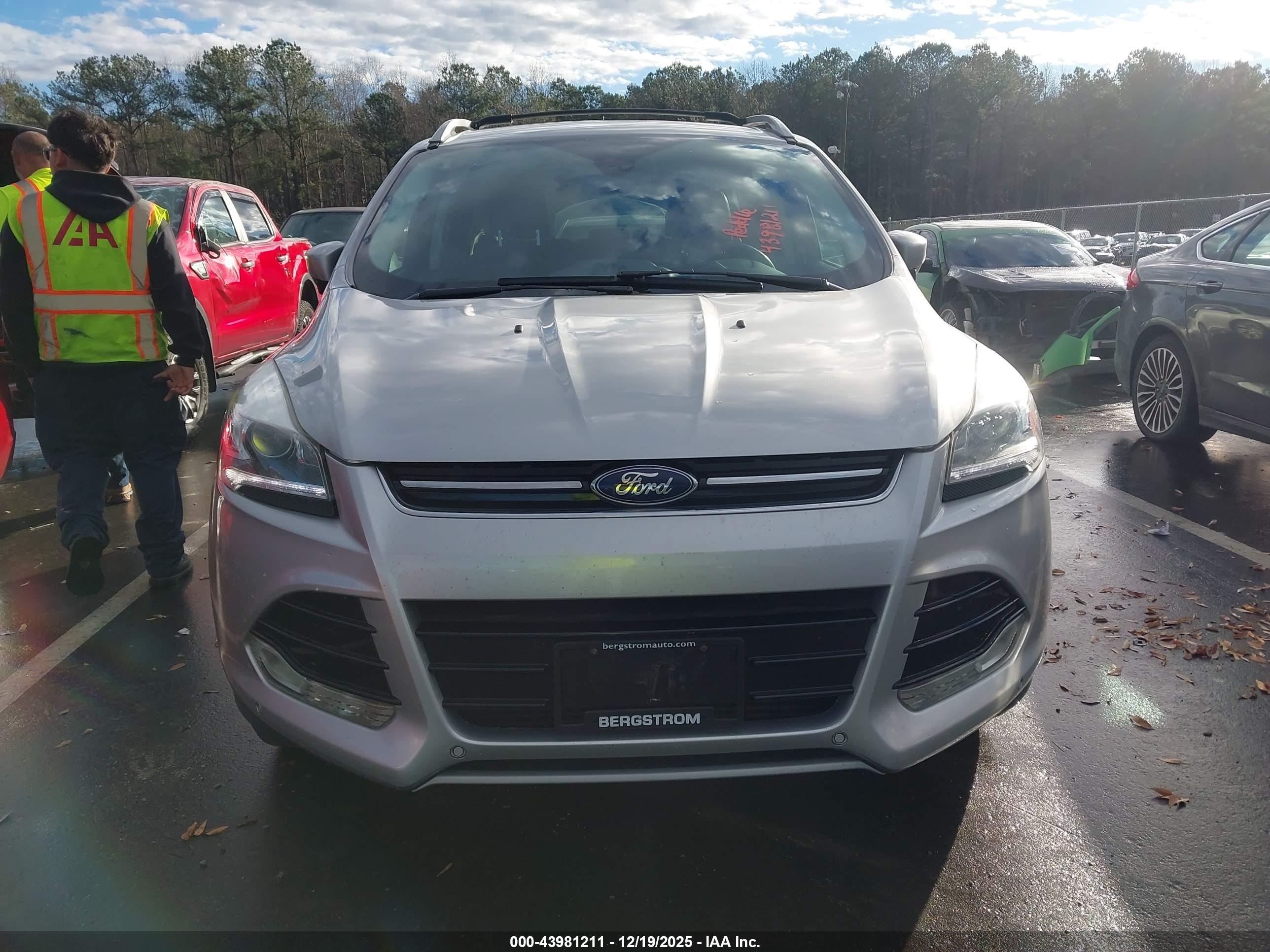 FORD ESCAPE image 6