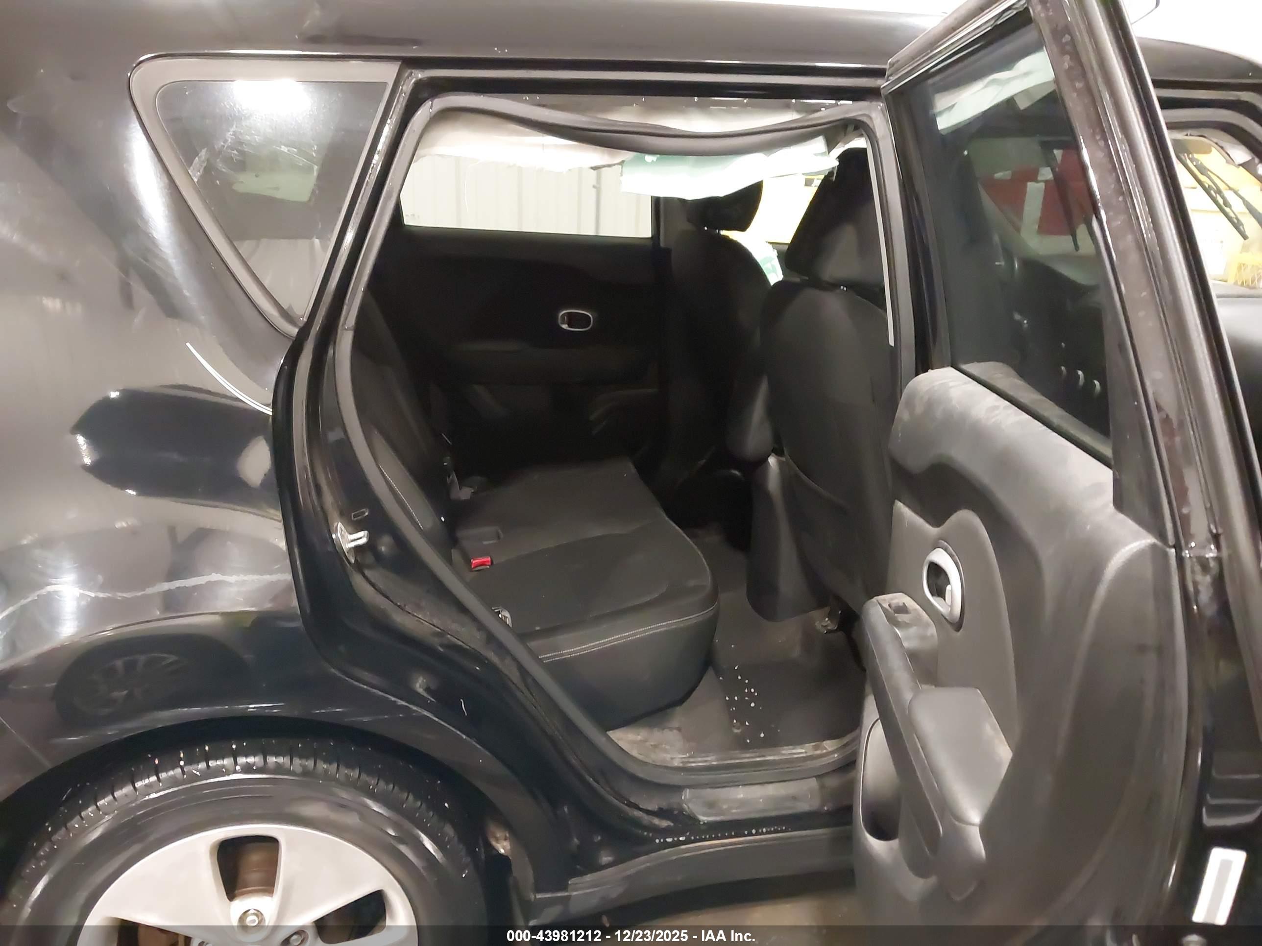 KIA SOUL image 8