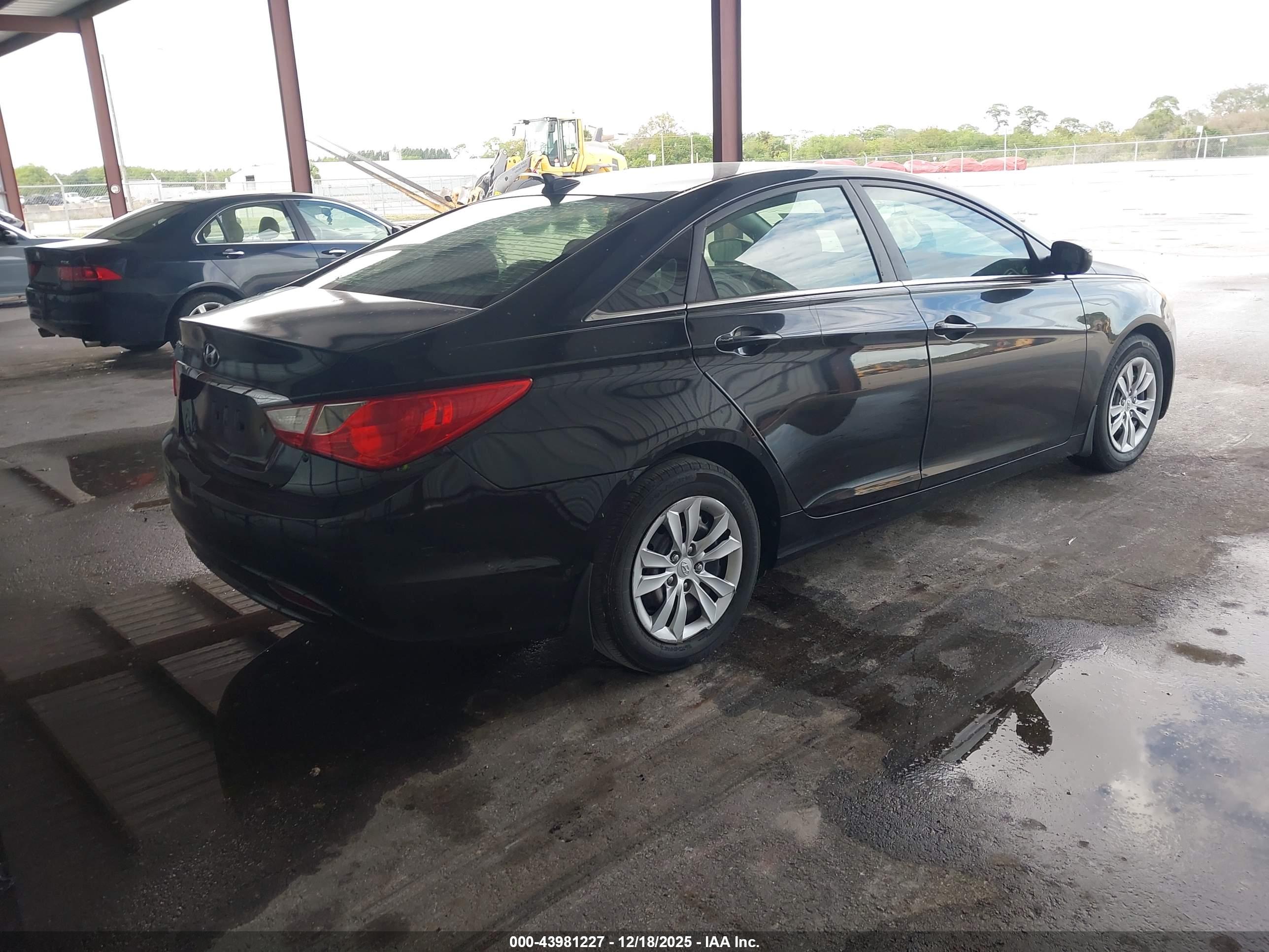 HYUNDAI SONATA image 4