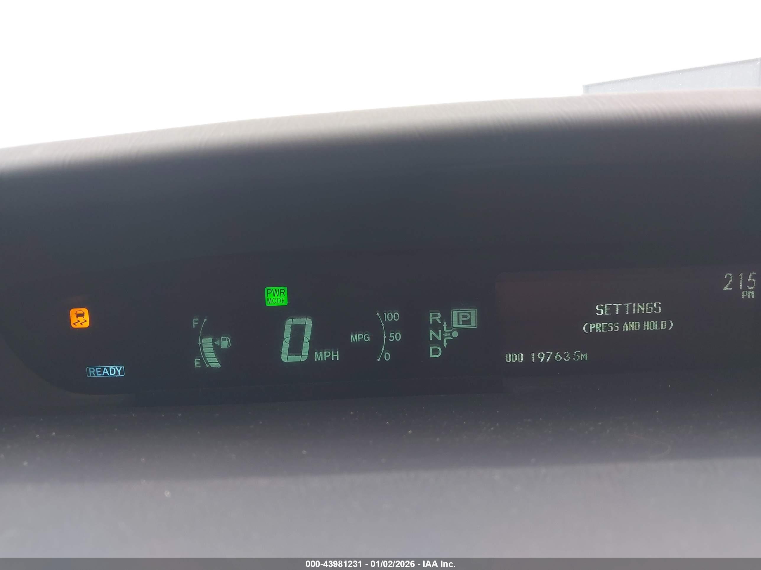 TOYOTA PRIUS image 7
