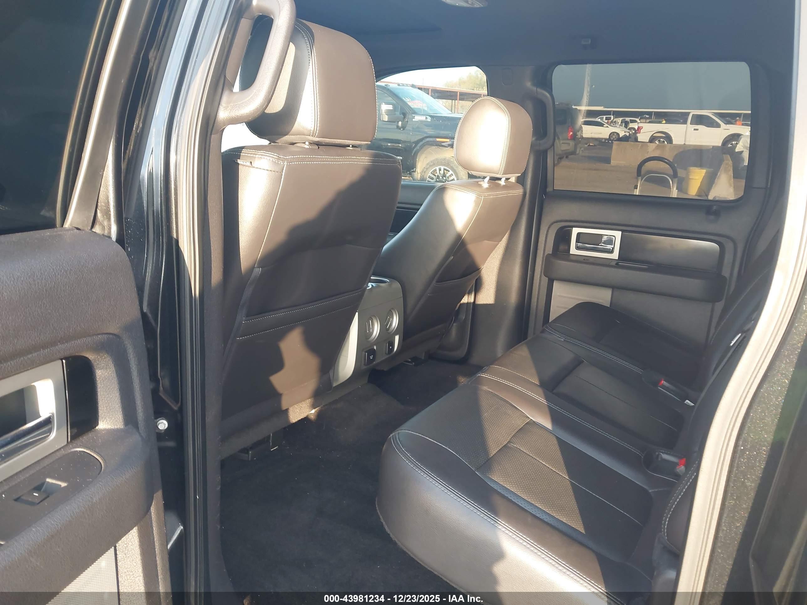 FORD F-150 image 8