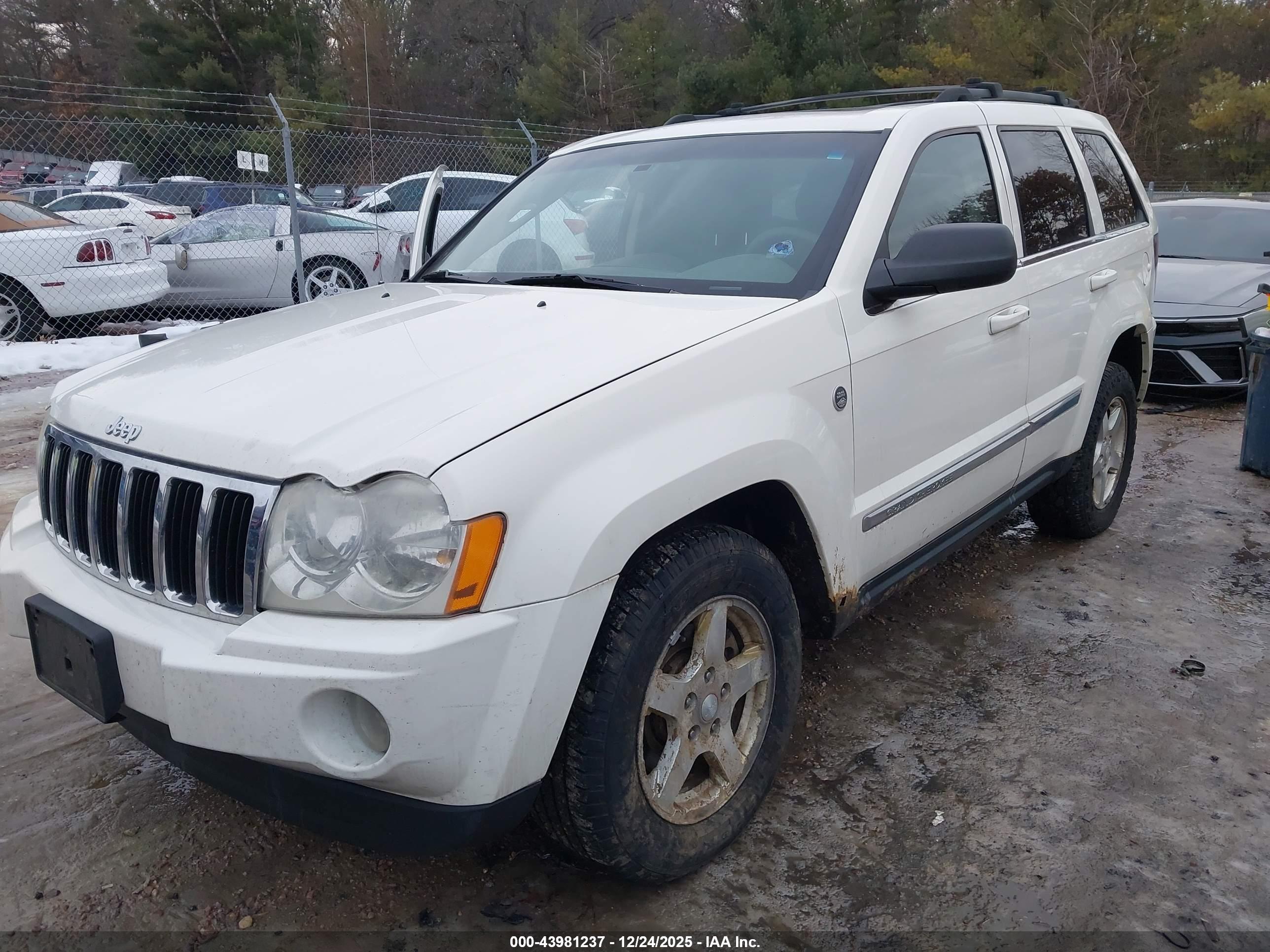 JEEP GRAND image 2