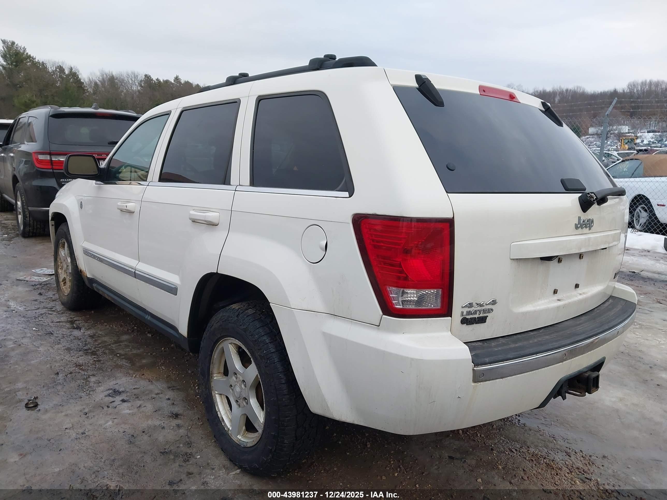 JEEP GRAND image 3