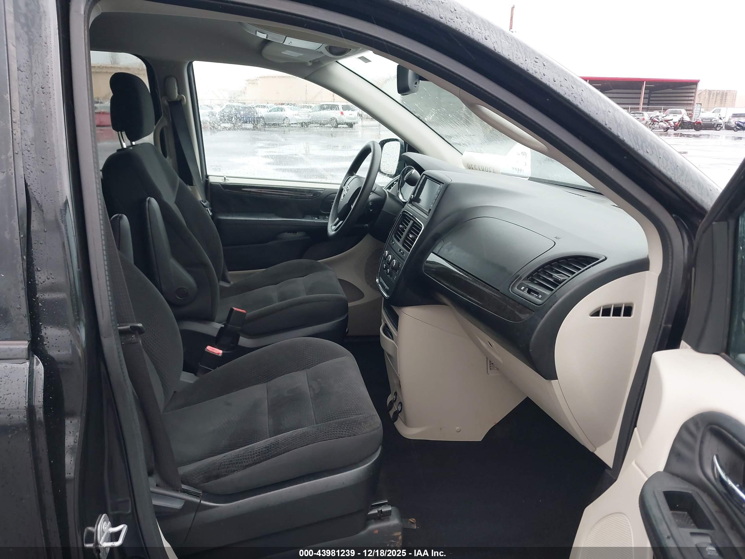DODGE GRAND image 5