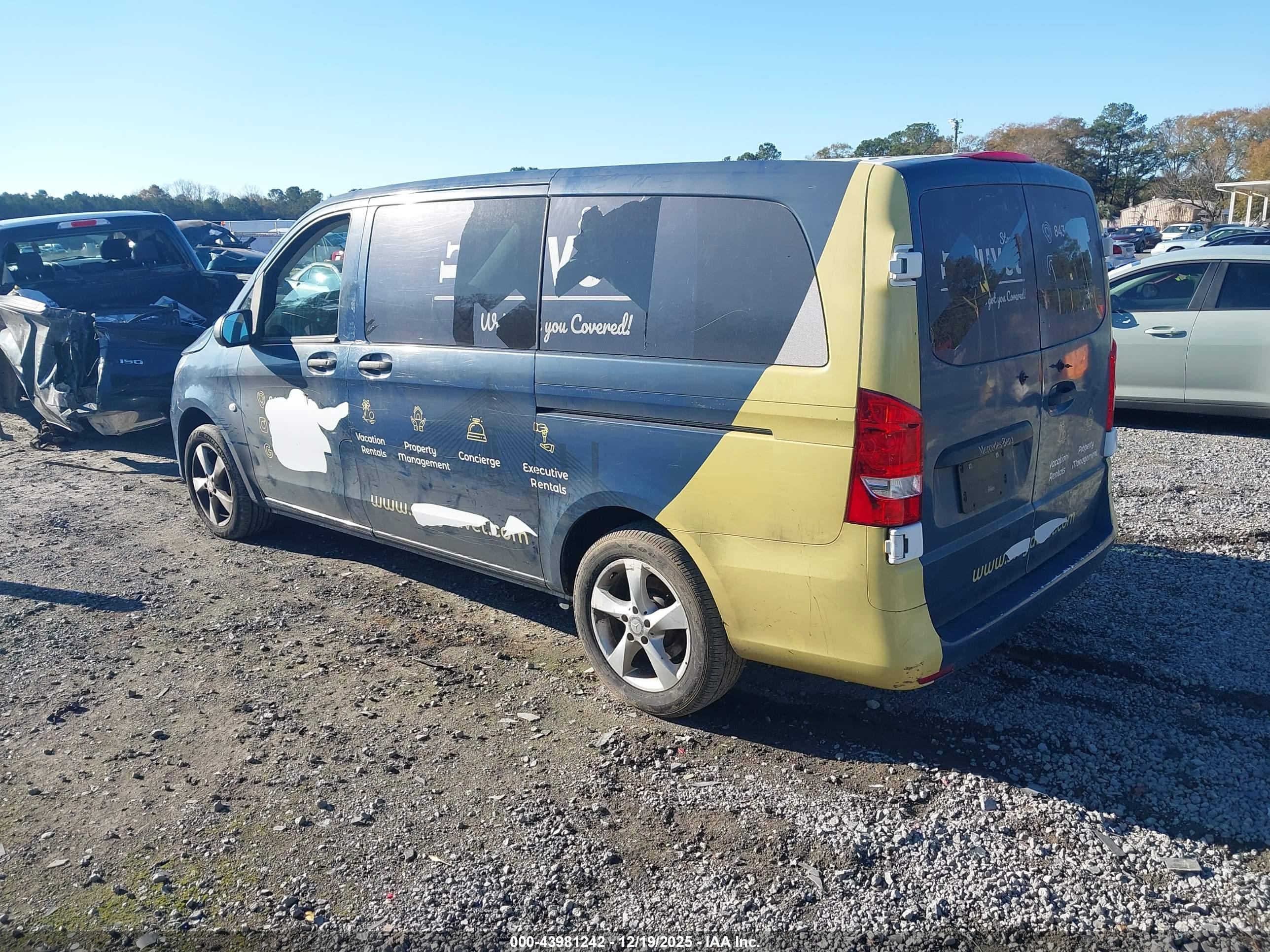 MERCEDES-BENZ METRIS image 3