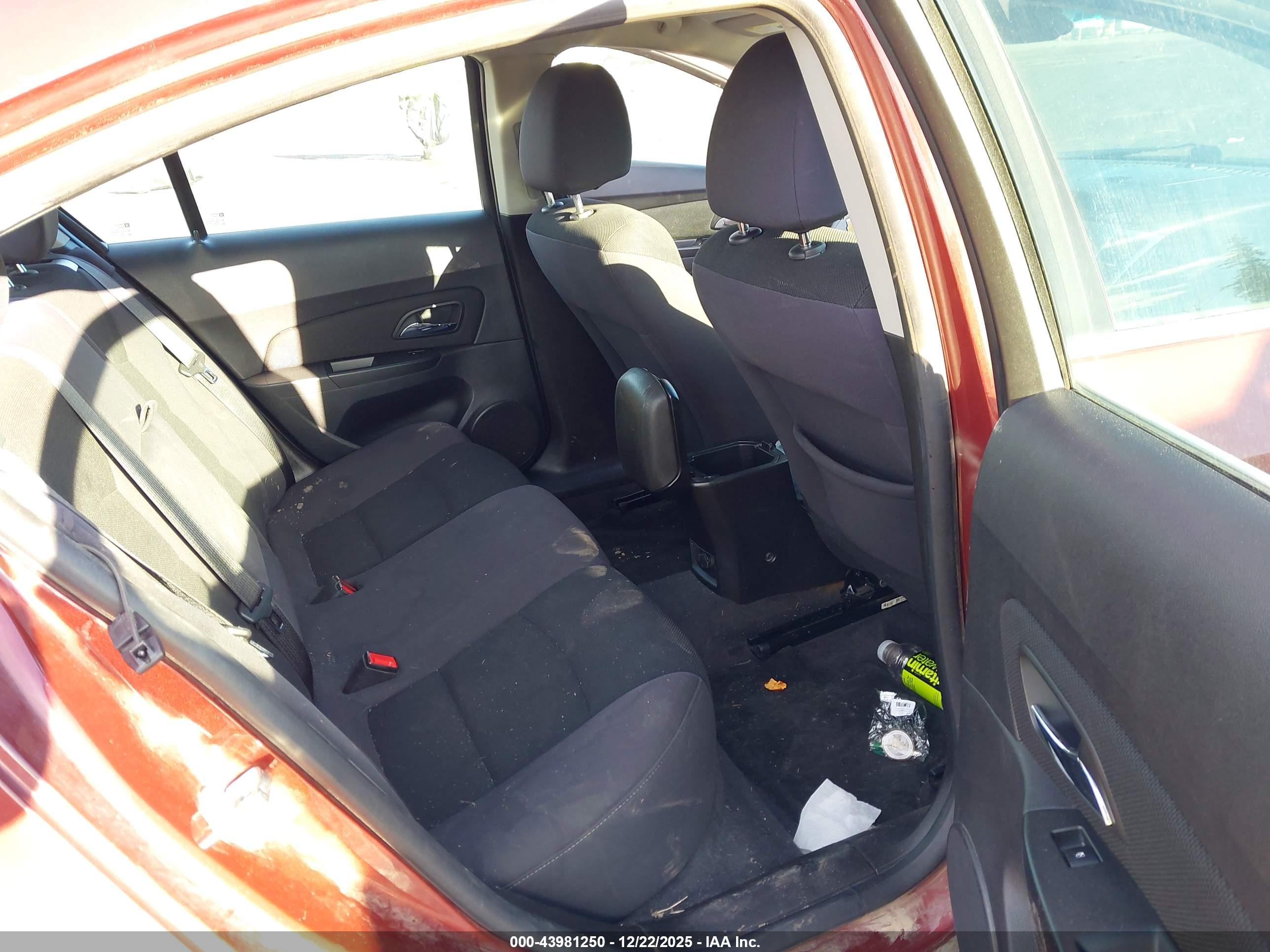 CHEVROLET CRUZE image 8
