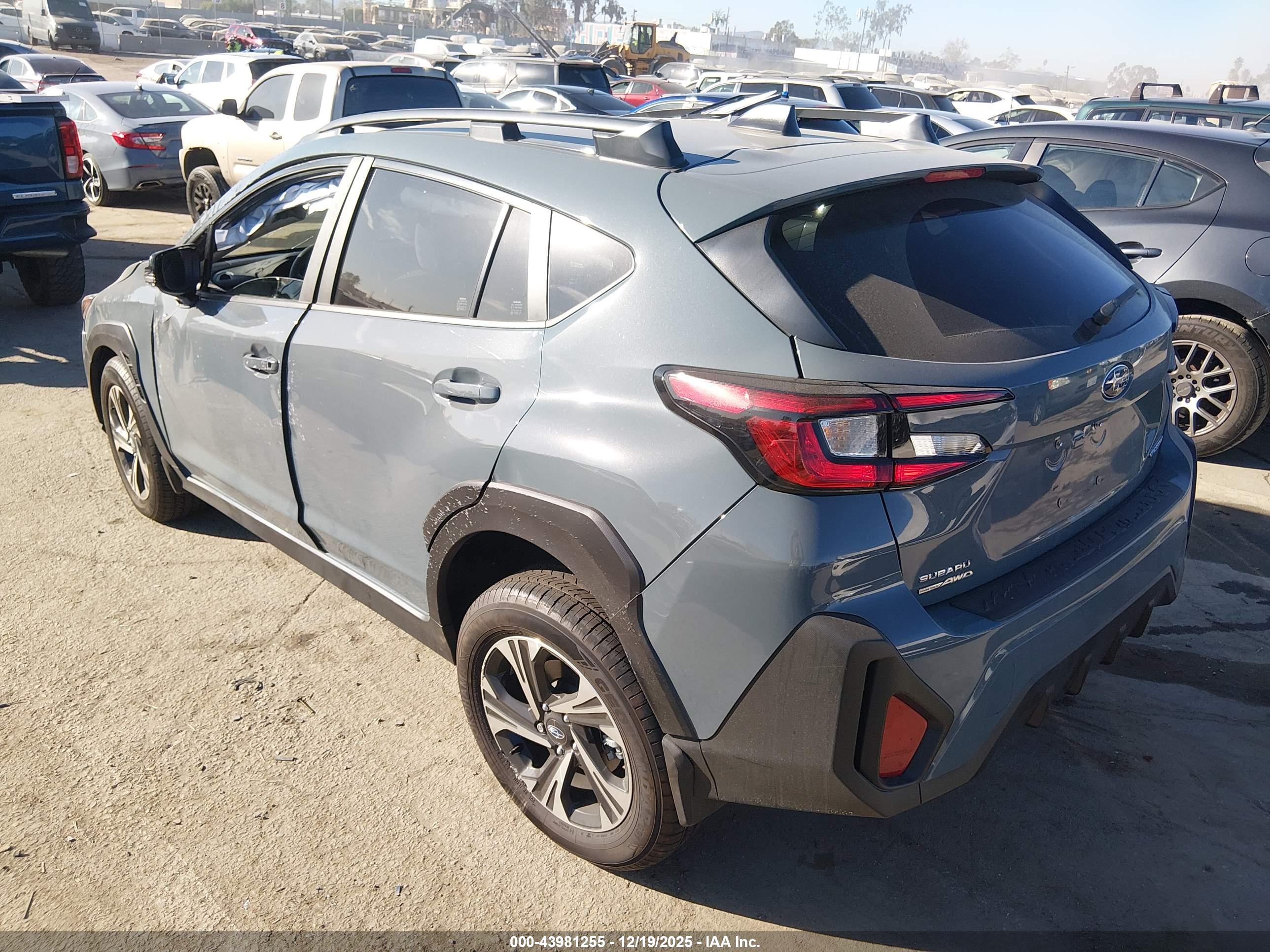 SUBARU CROSSTREK image 3