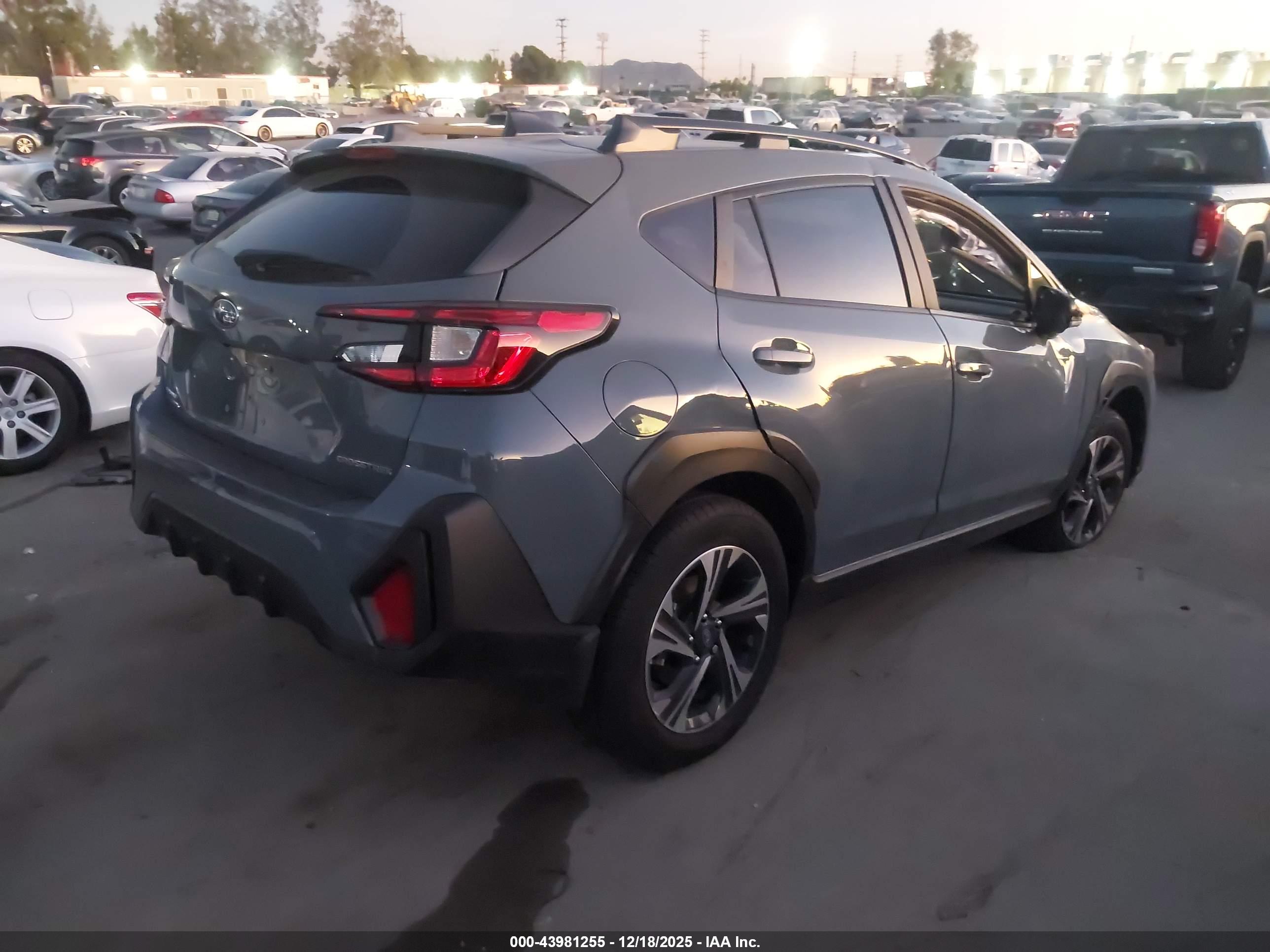 SUBARU CROSSTREK image 4