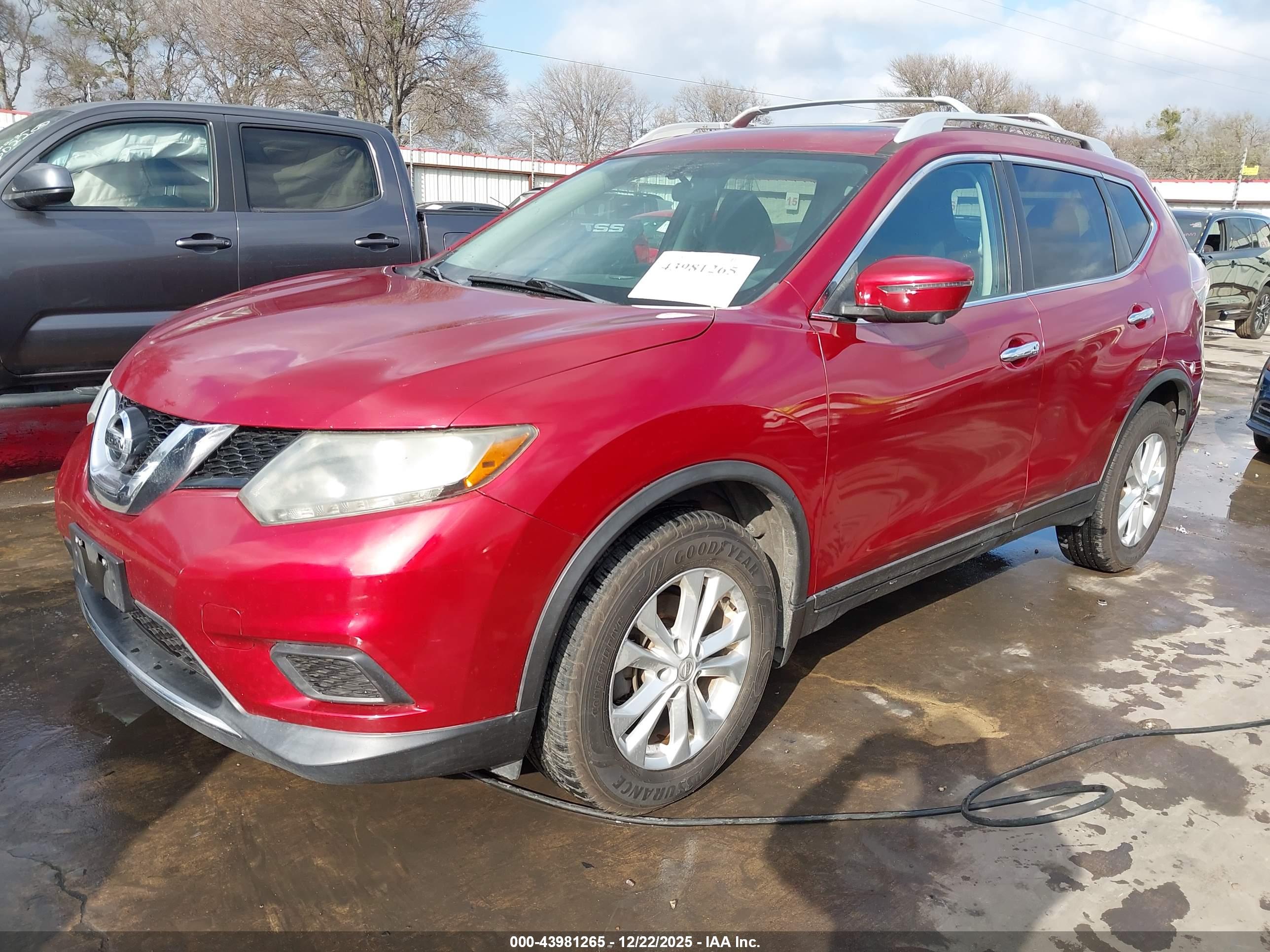 NISSAN ROGUE image 2