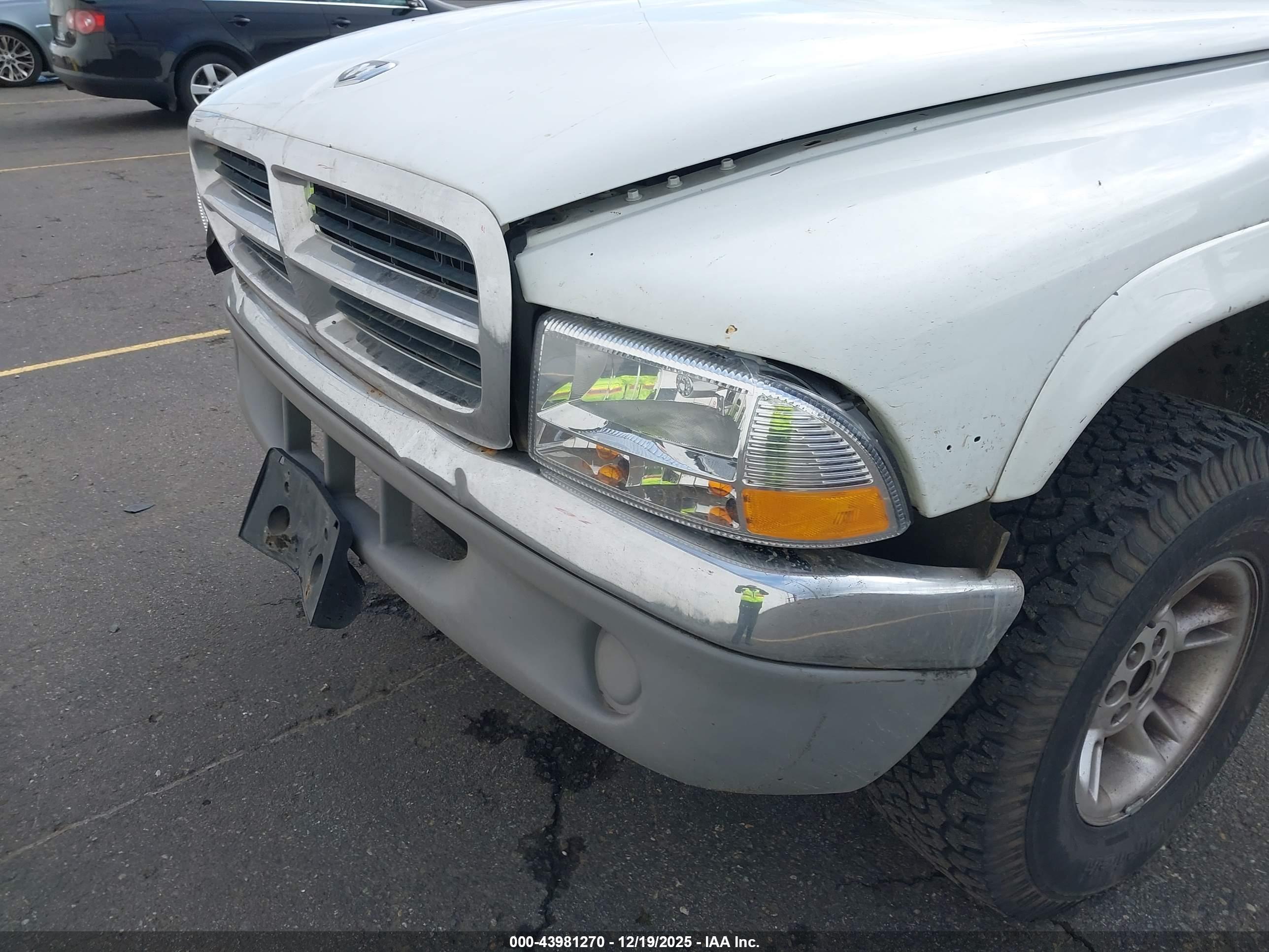 DODGE DAKOTA image 6