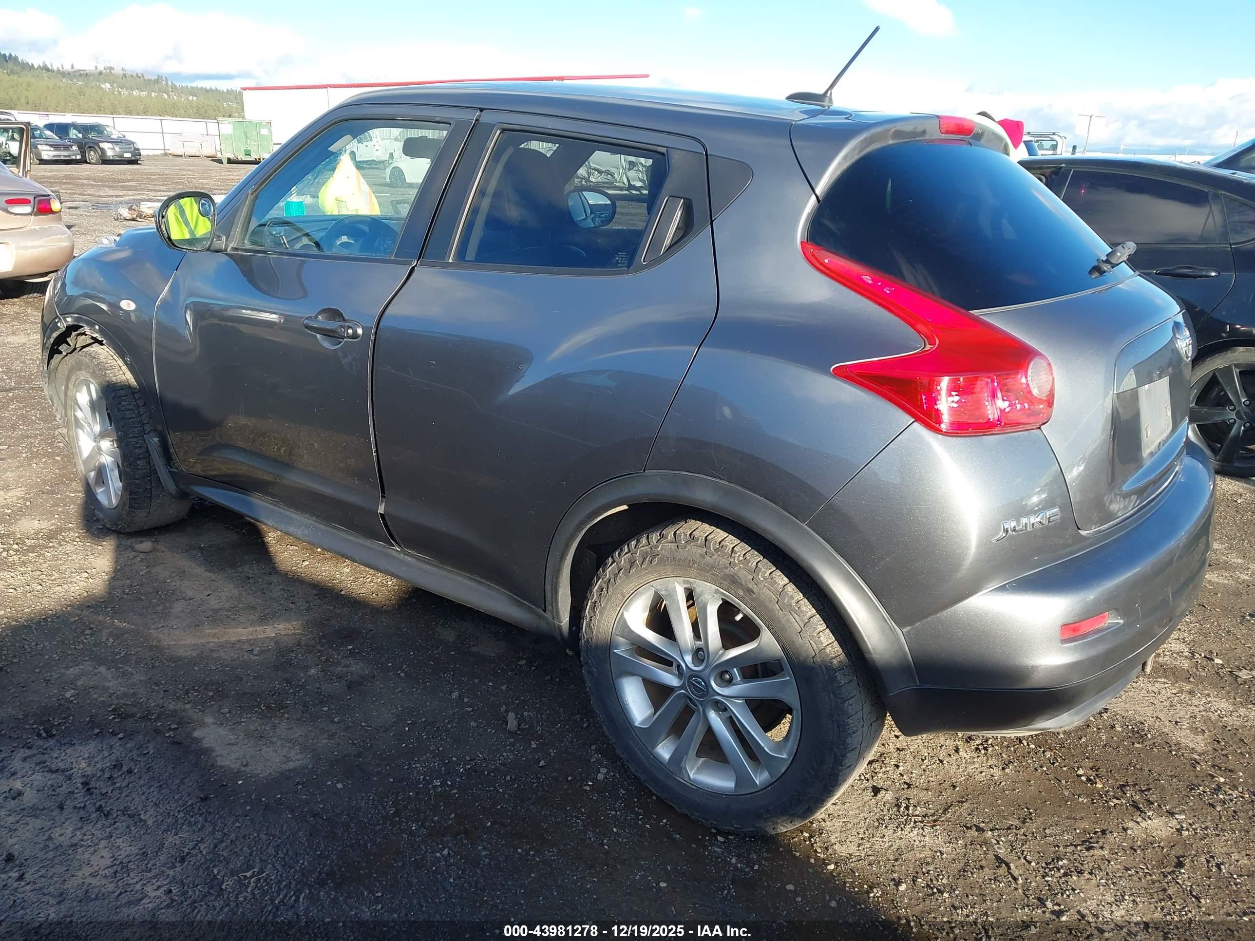 NISSAN JUKE image 3