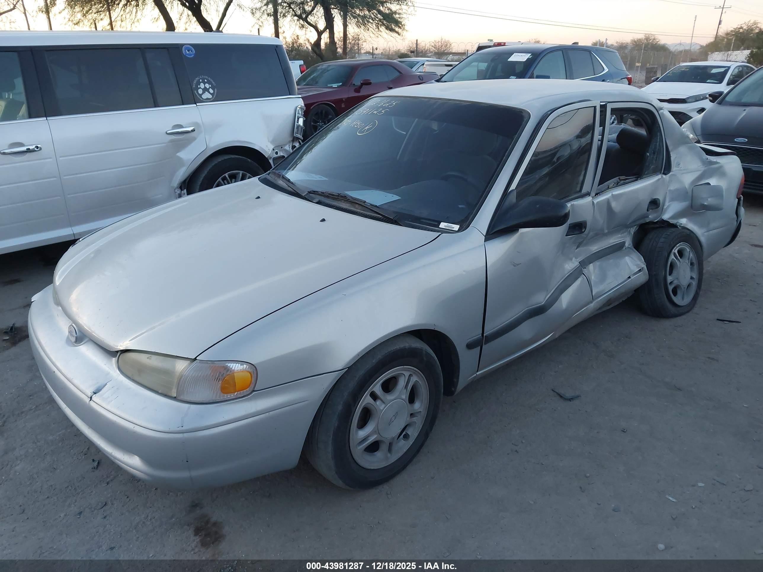 CHEVROLET PRIZM image 2