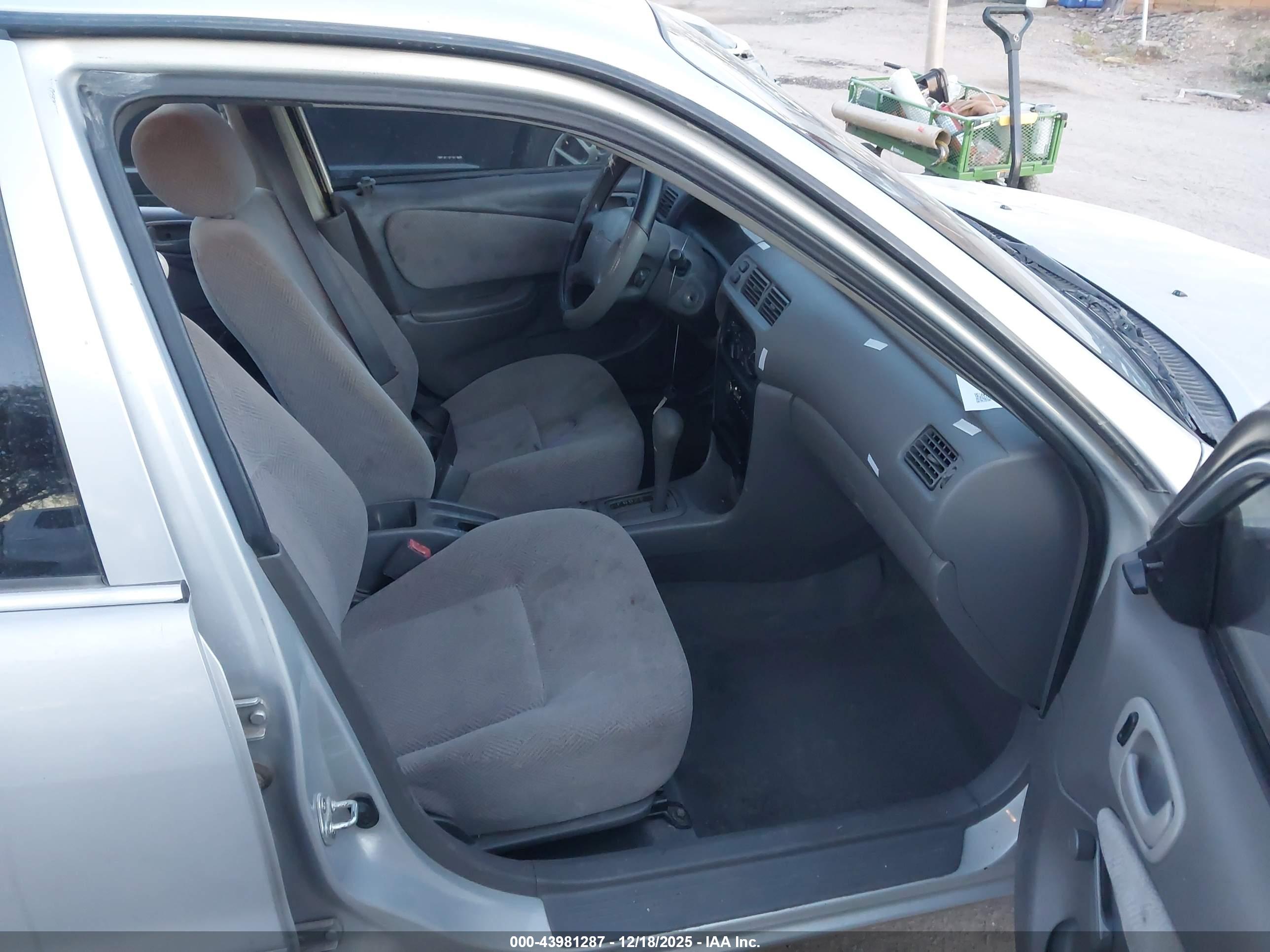 CHEVROLET PRIZM image 5