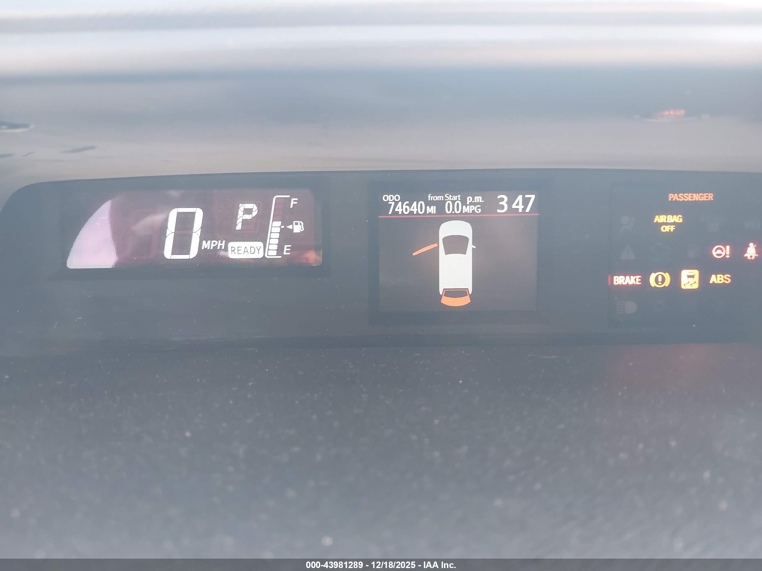 TOYOTA PRIUS image 7