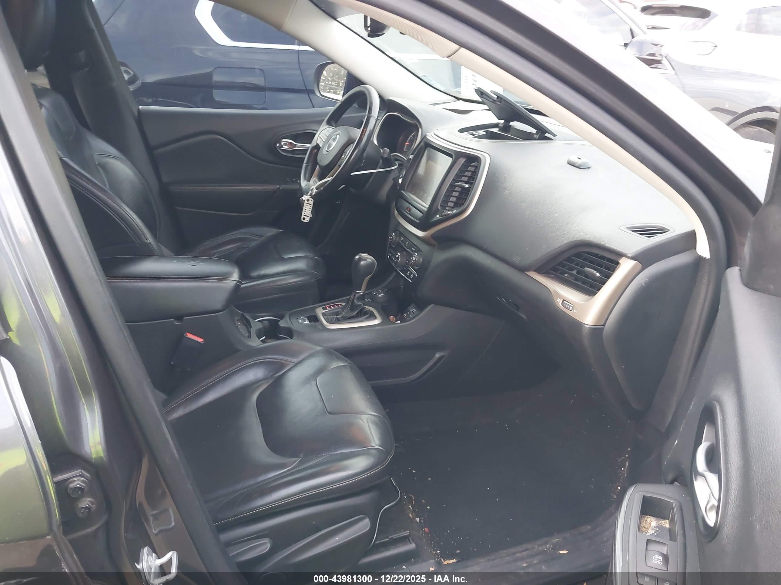 JEEP CHEROKEE image 5