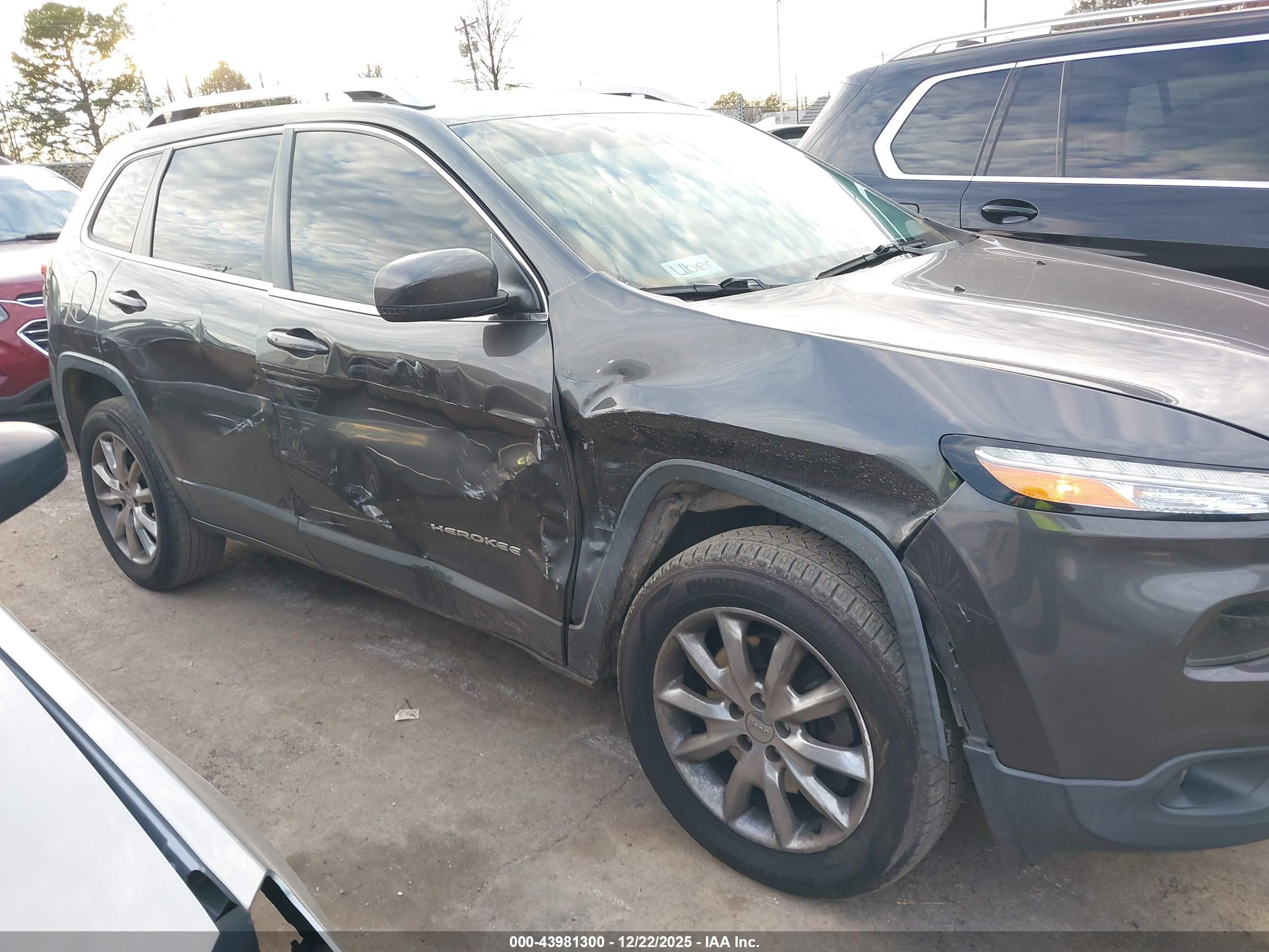 JEEP CHEROKEE image 6