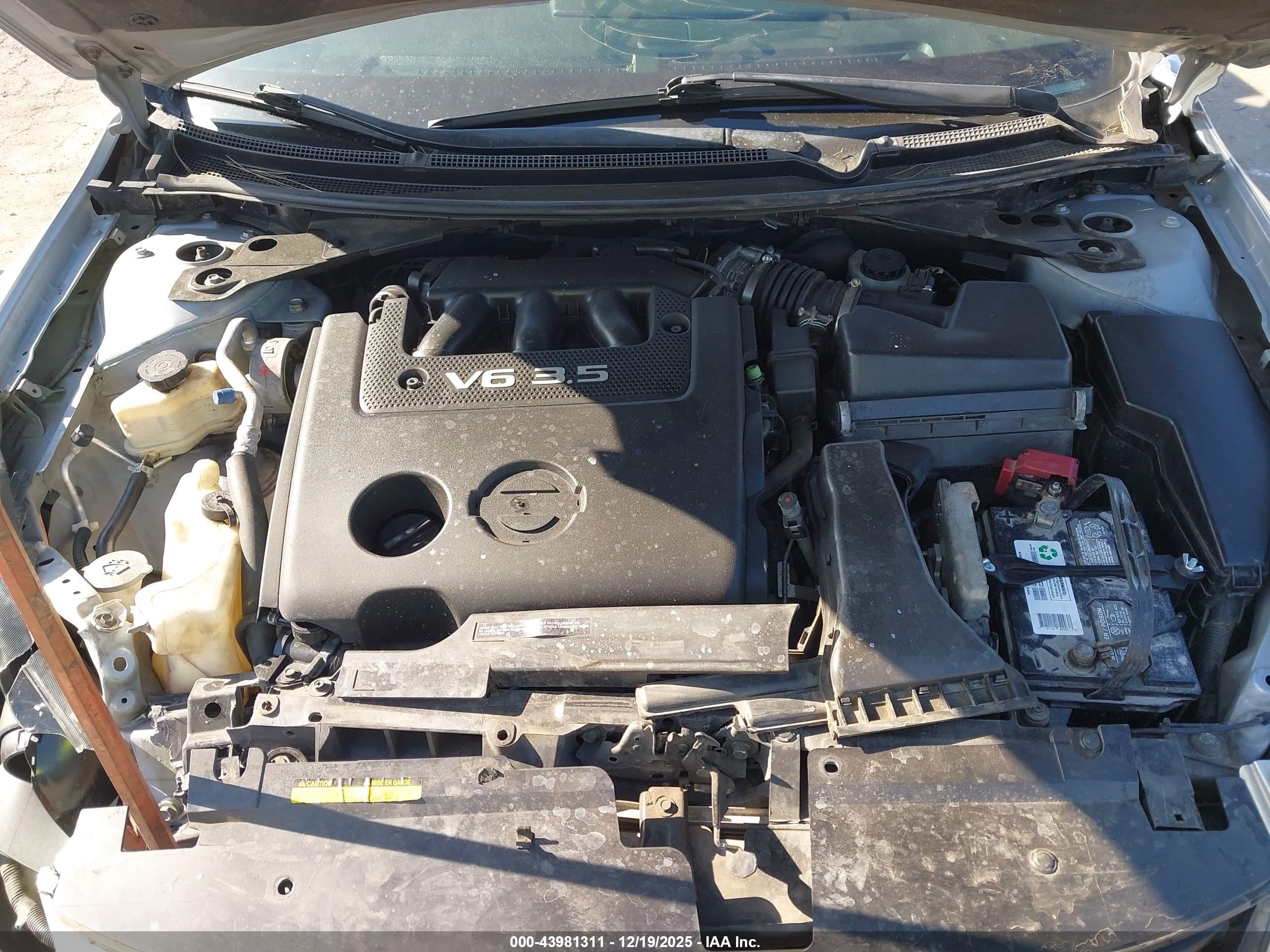 NISSAN ALTIMA image 10