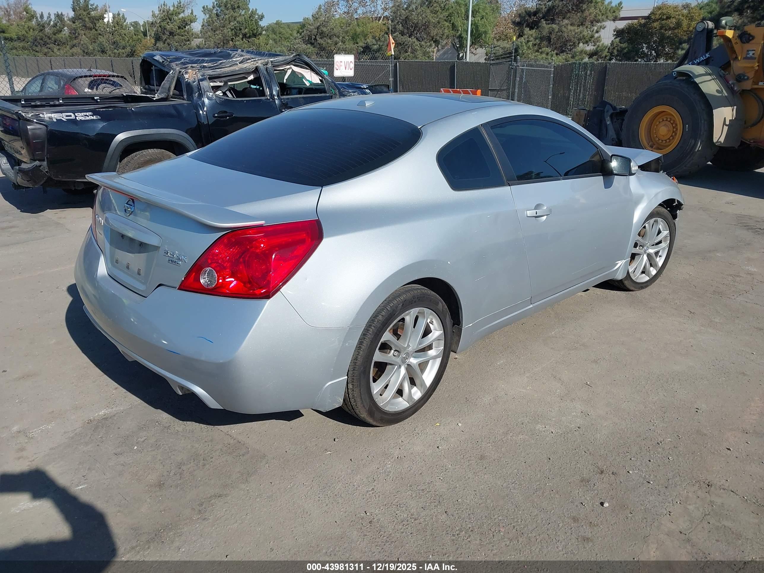 NISSAN ALTIMA image 4