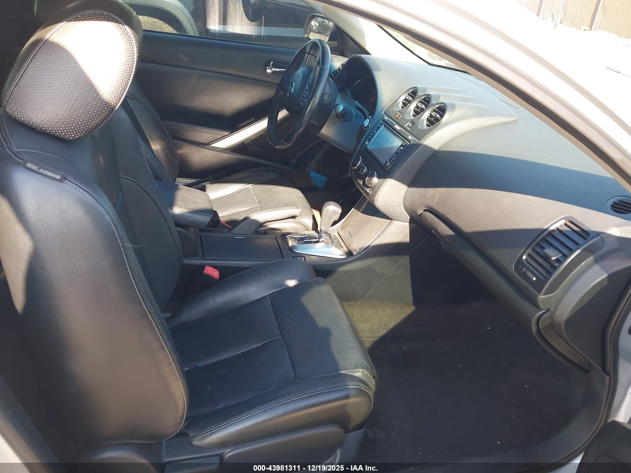 NISSAN ALTIMA image 5