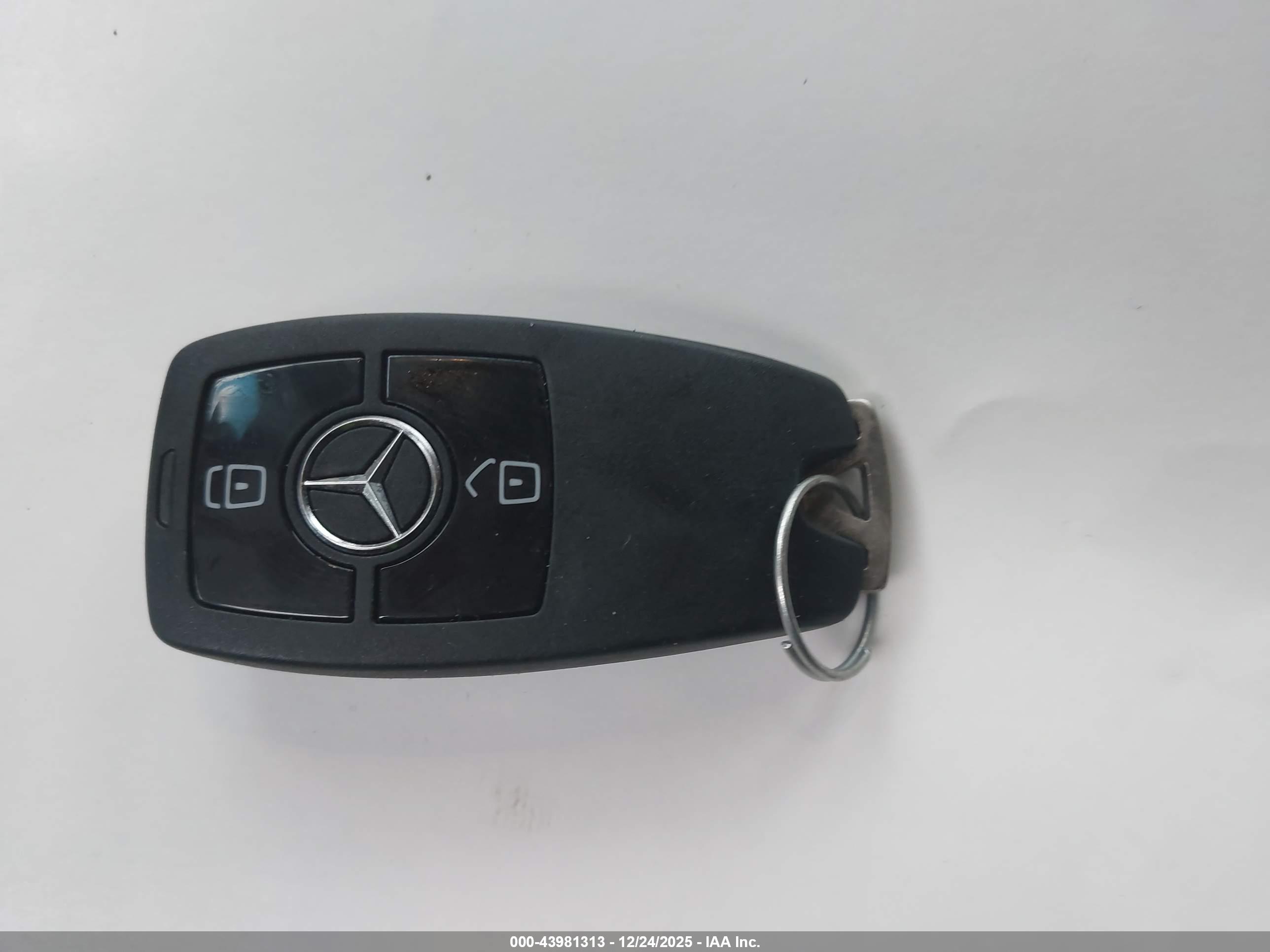MERCEDES-BENZ SPRINTER image 11