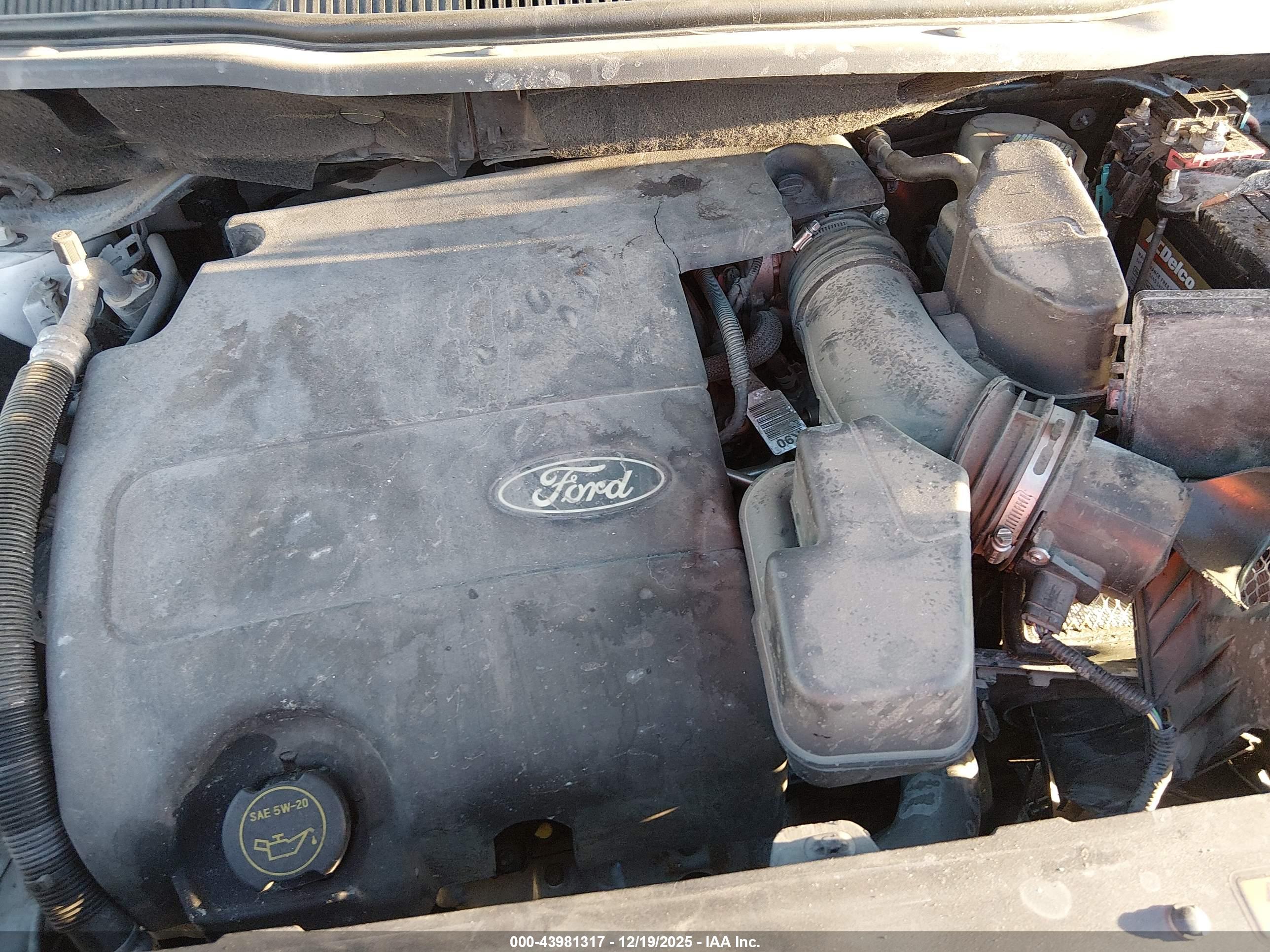 FORD EXPLORER image 10