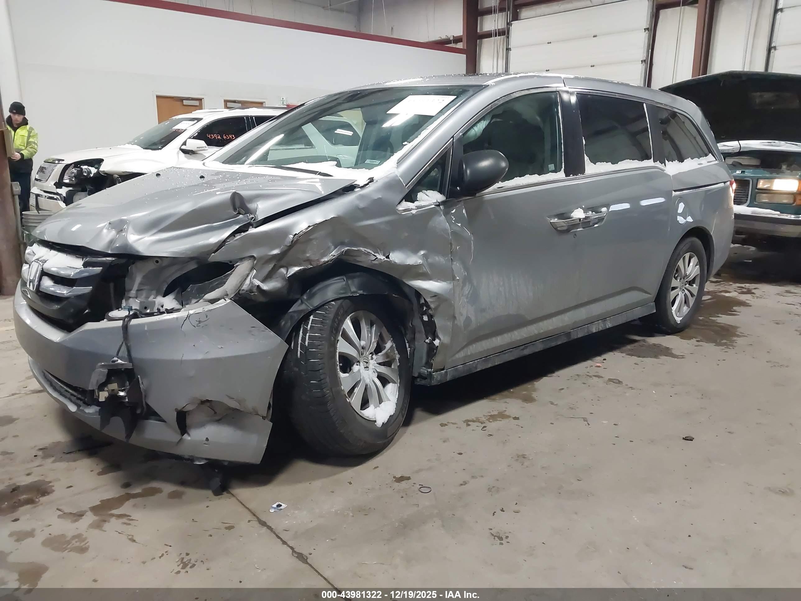 HONDA ODYSSEY image 2