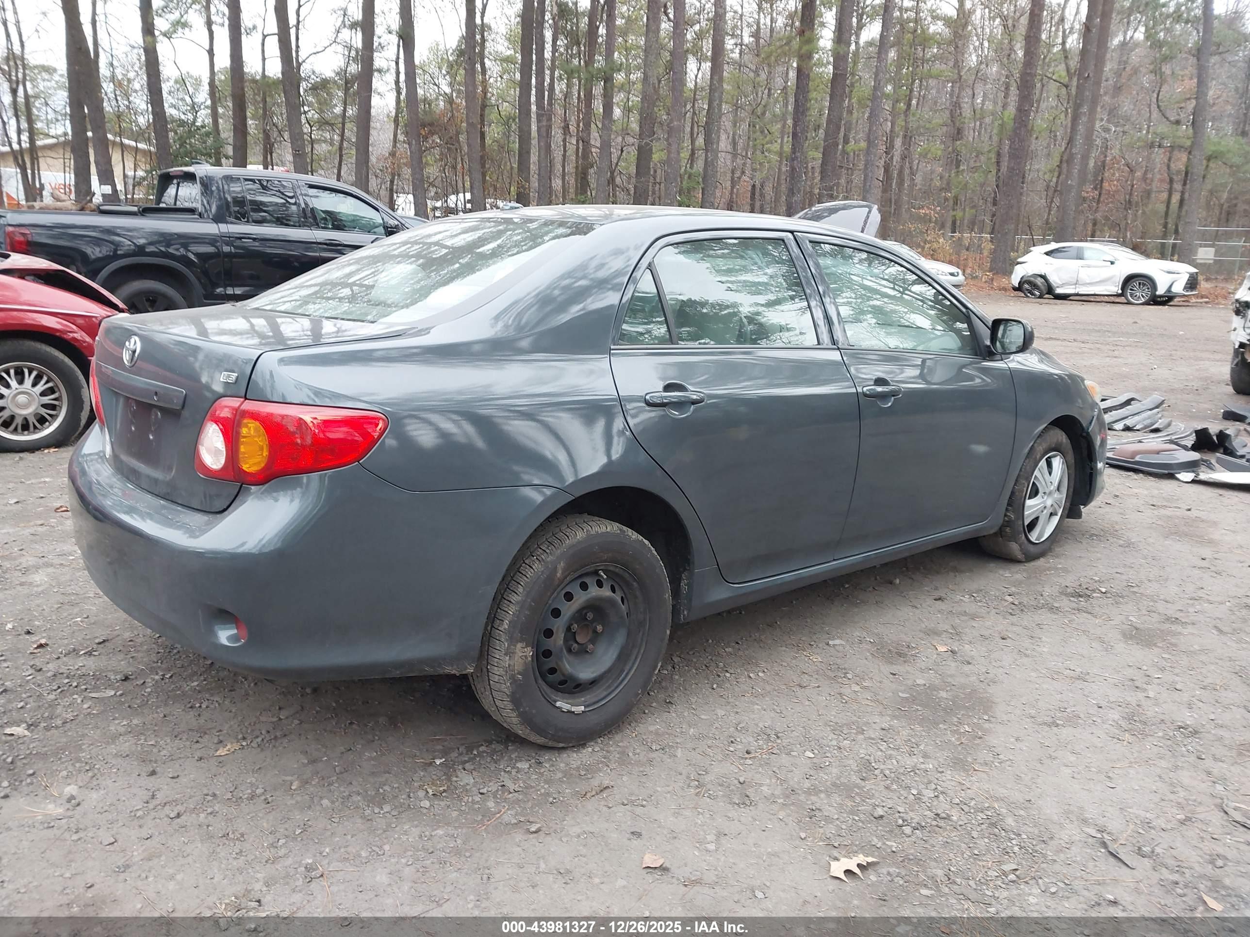TOYOTA COROLLA image 4