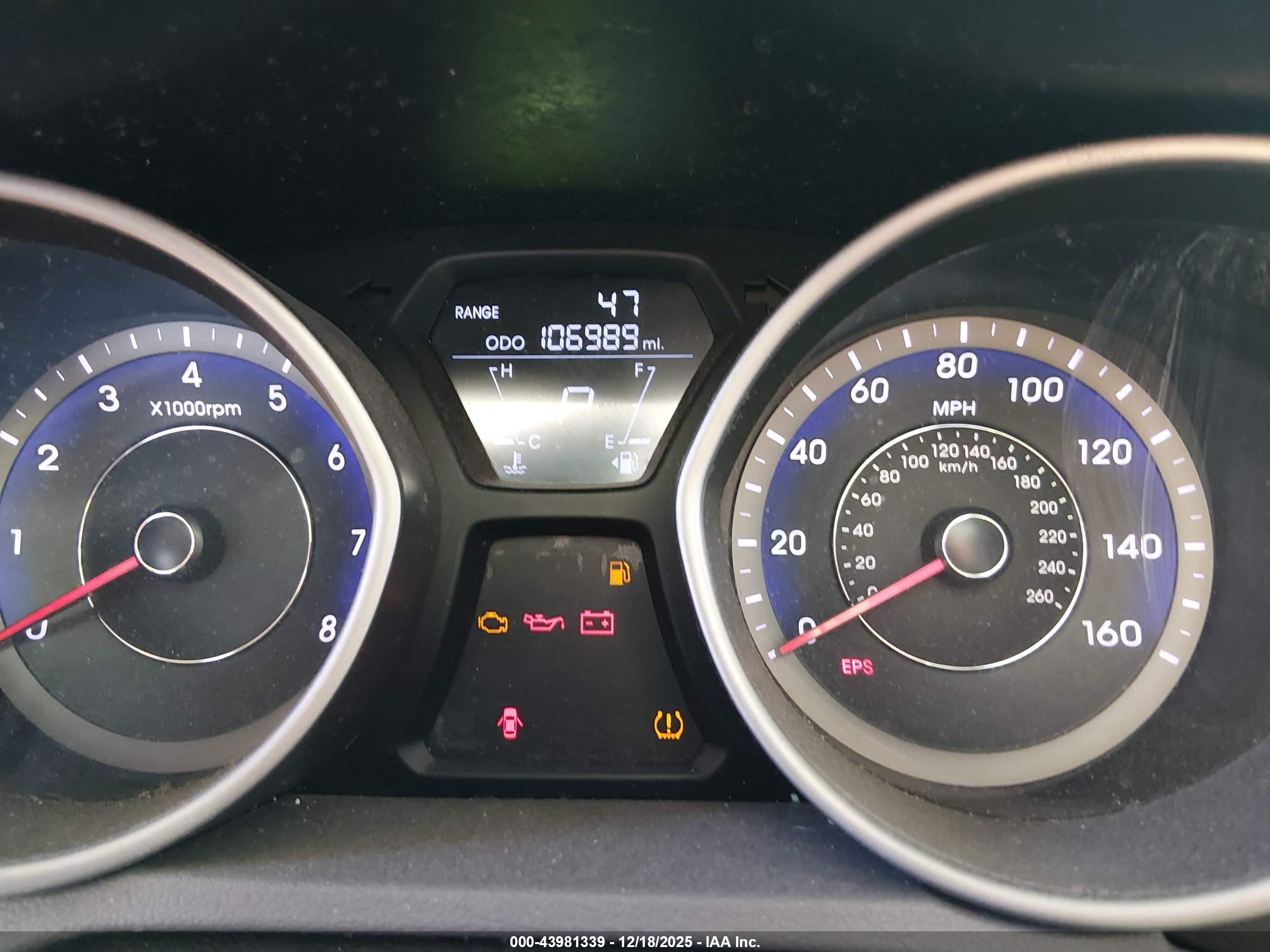 HYUNDAI ELANTRA image 7