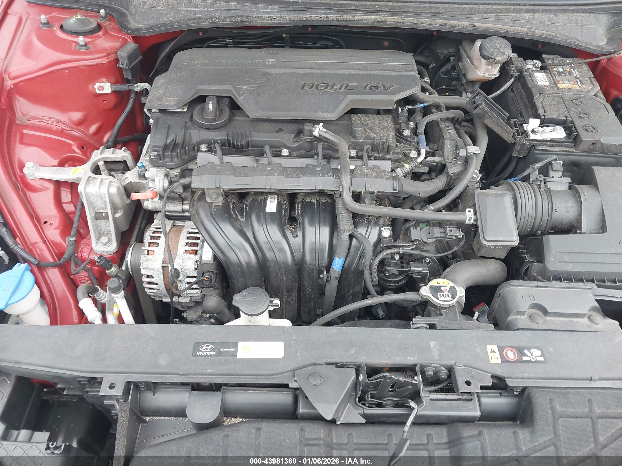 HYUNDAI ELANTRA image 10